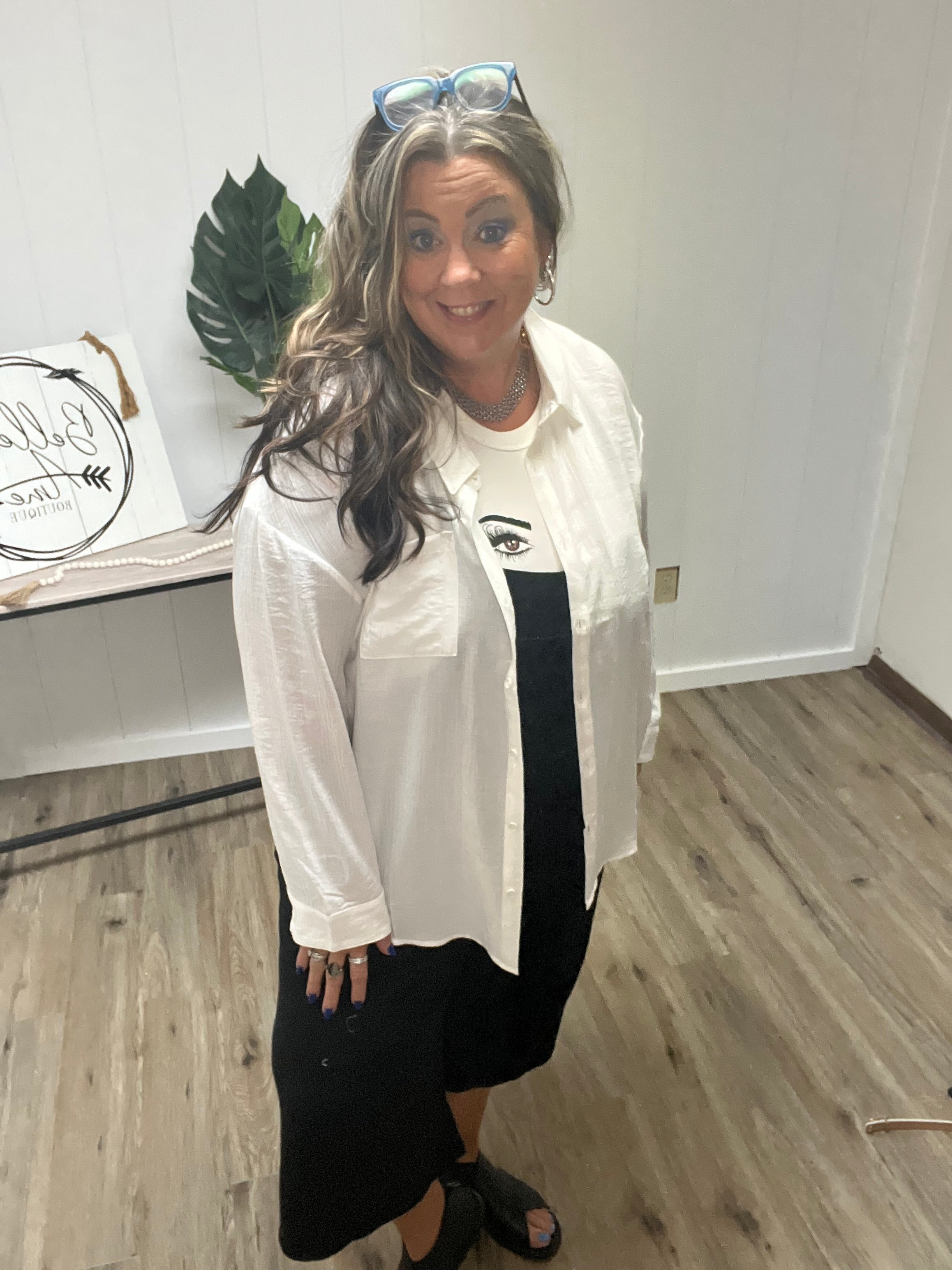 LONG SLEEVE BUTTON DOWN TOP COLLARED