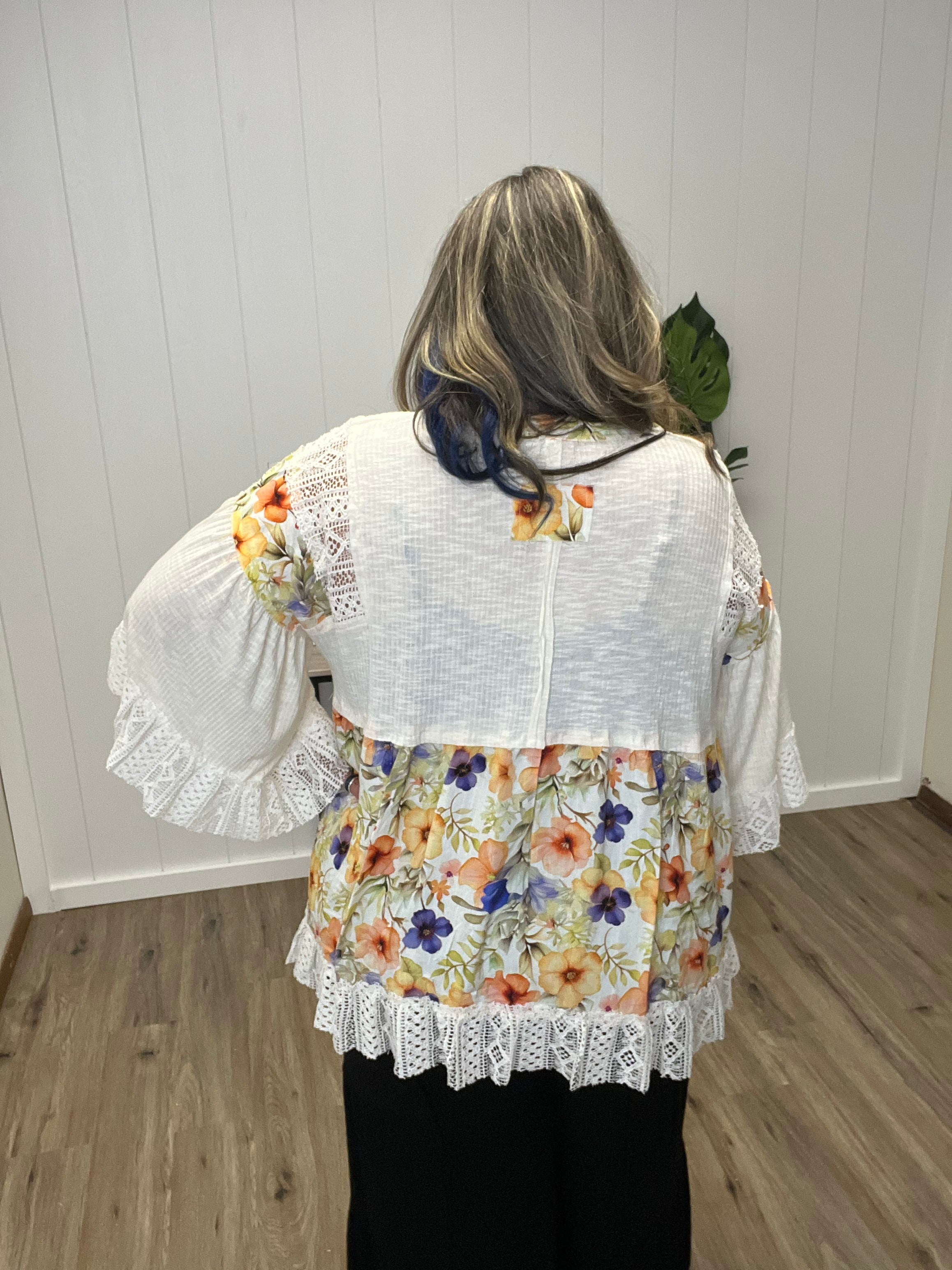 POL FLORAL CARDIGAN WITH LACE
