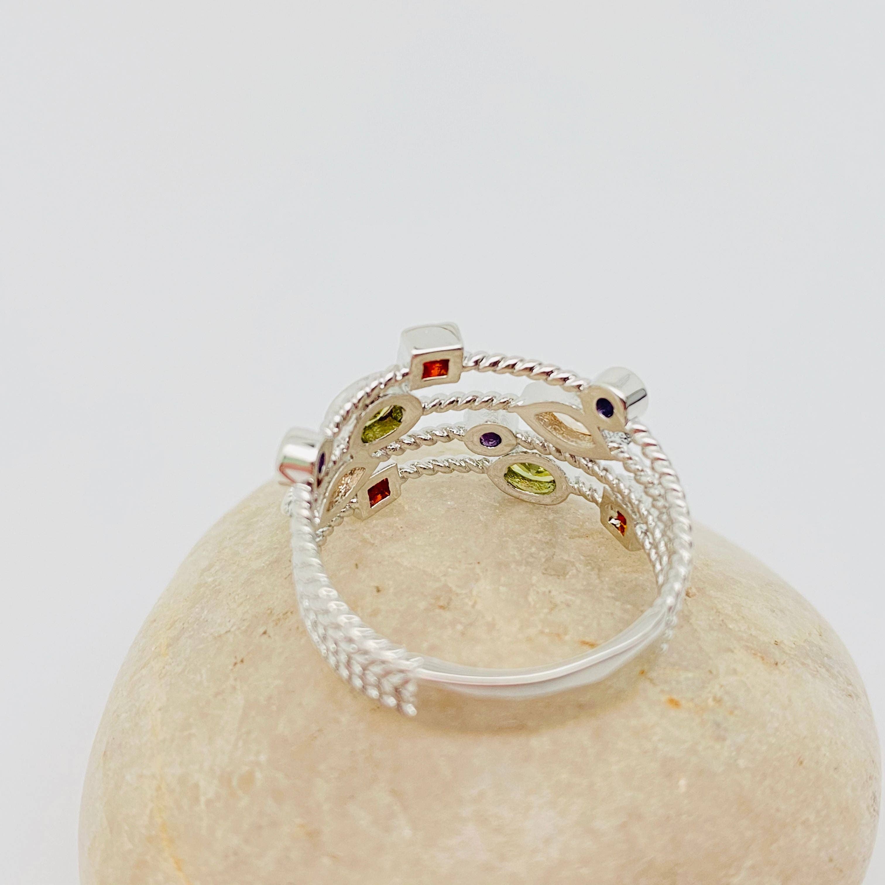 Mio Queena - Women Copper Inlaid Colored Cubic Zirconia Ring