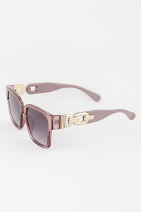 SUPER SASSY SUNNIES