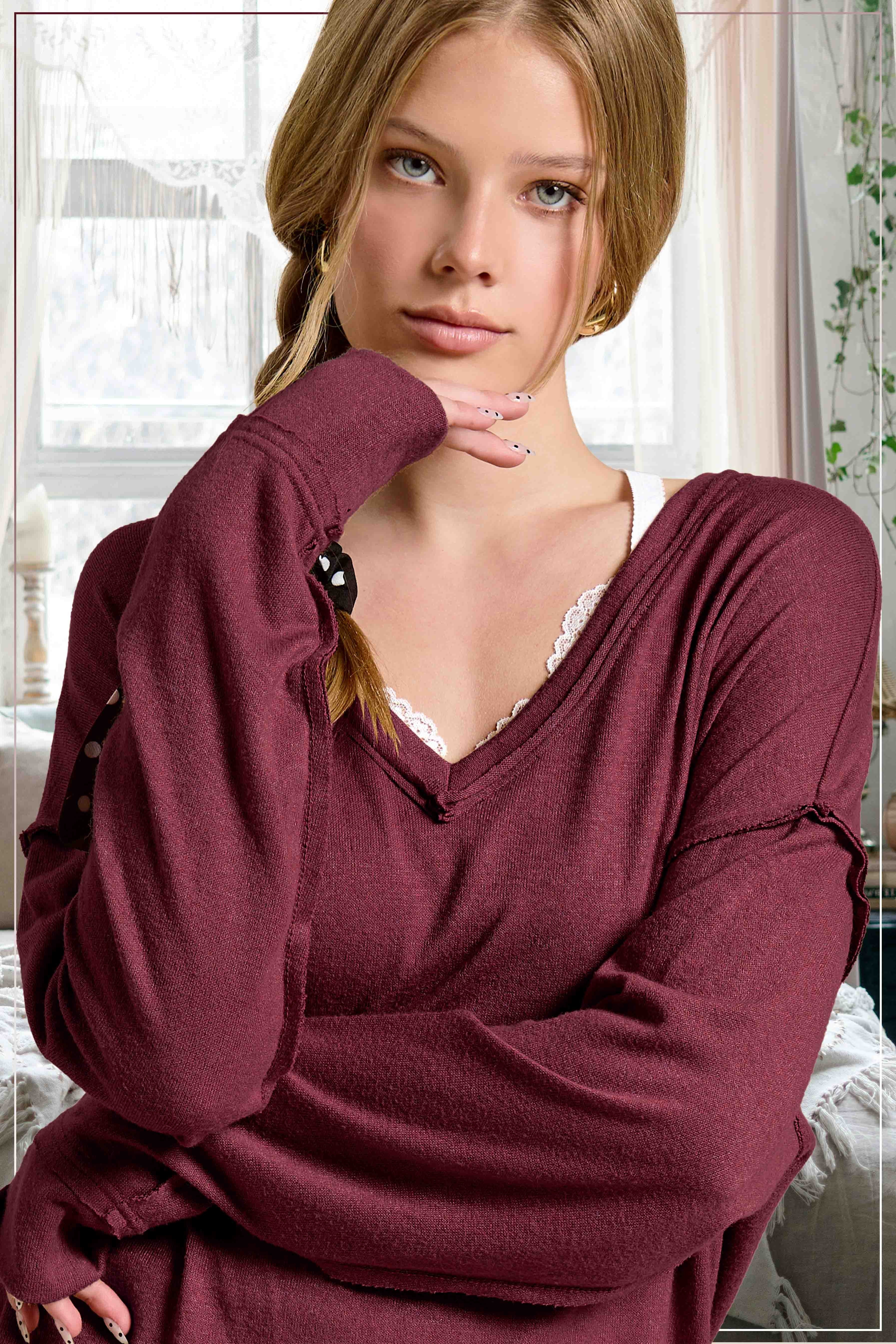 Soft V-neck Cut Edge Long Sleeve Top