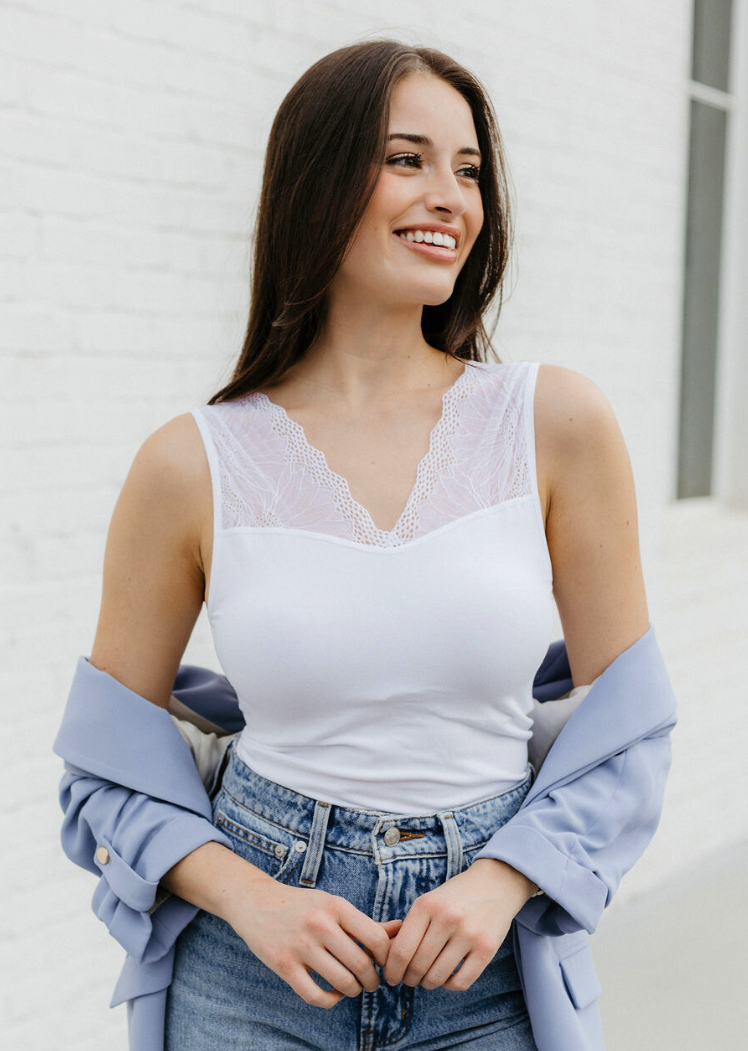 ELIETIAN - Lace Inset Top