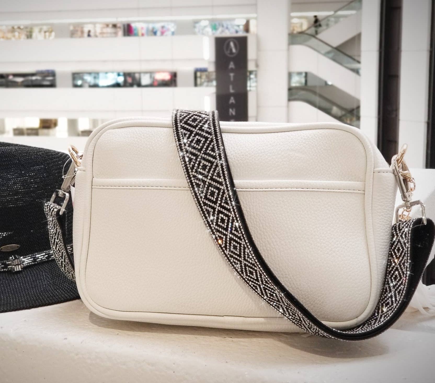 Sparkling Rhinestone Diamond pattern Strap