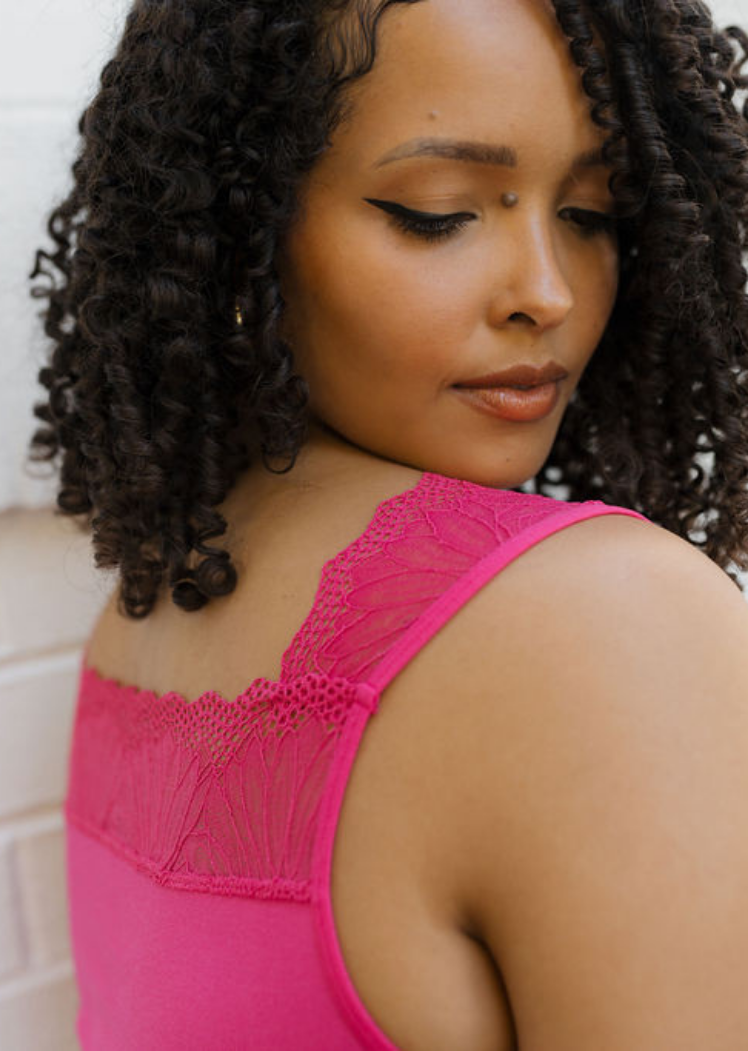 ELIETIAN - Lace Inset Top - Curvy Fit