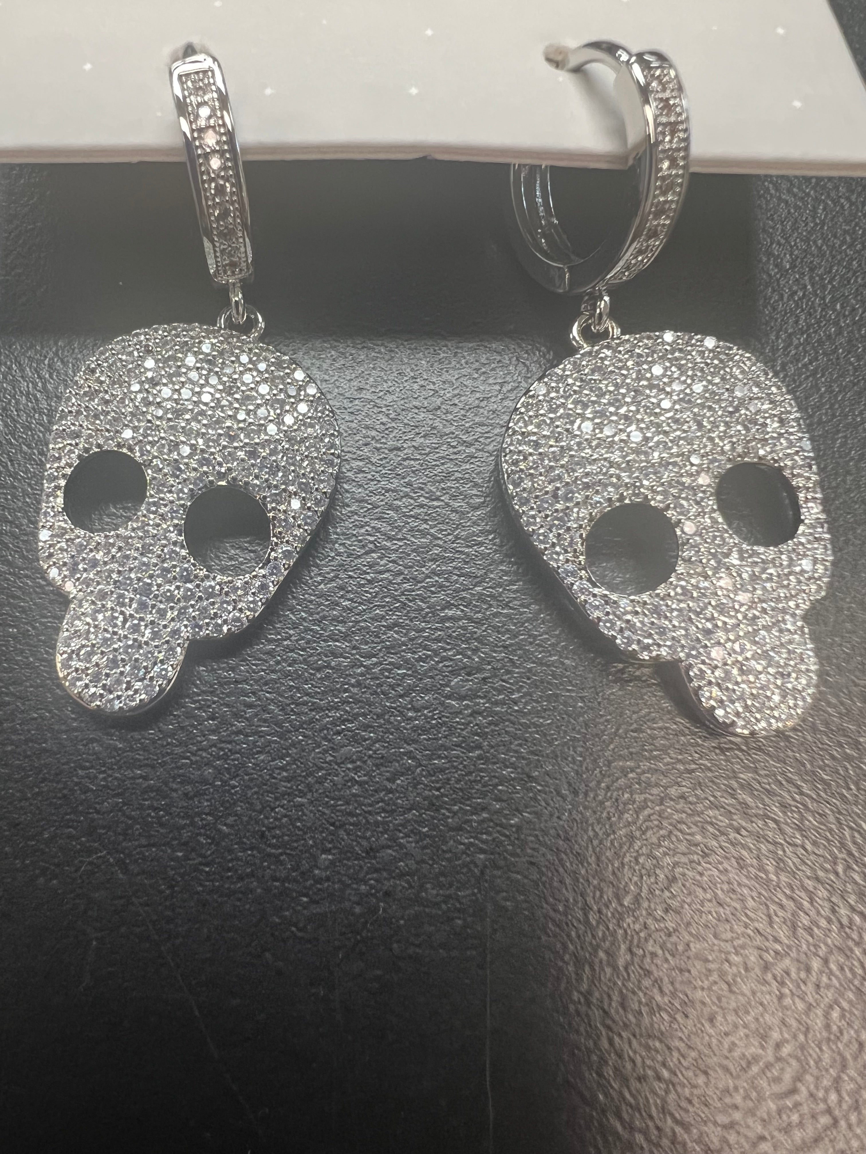 SKULL EARRING