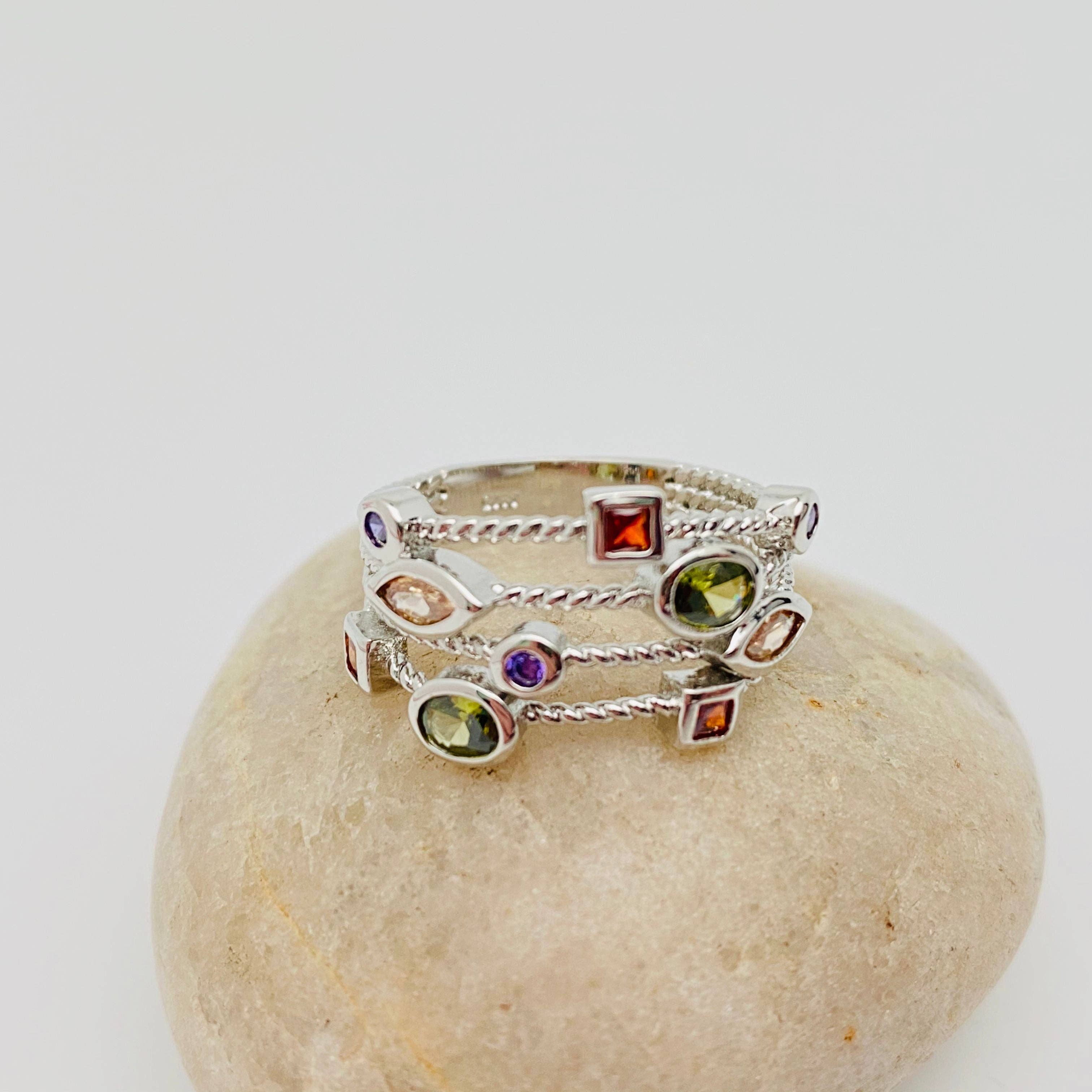 Mio Queena - Women Copper Inlaid Colored Cubic Zirconia Ring