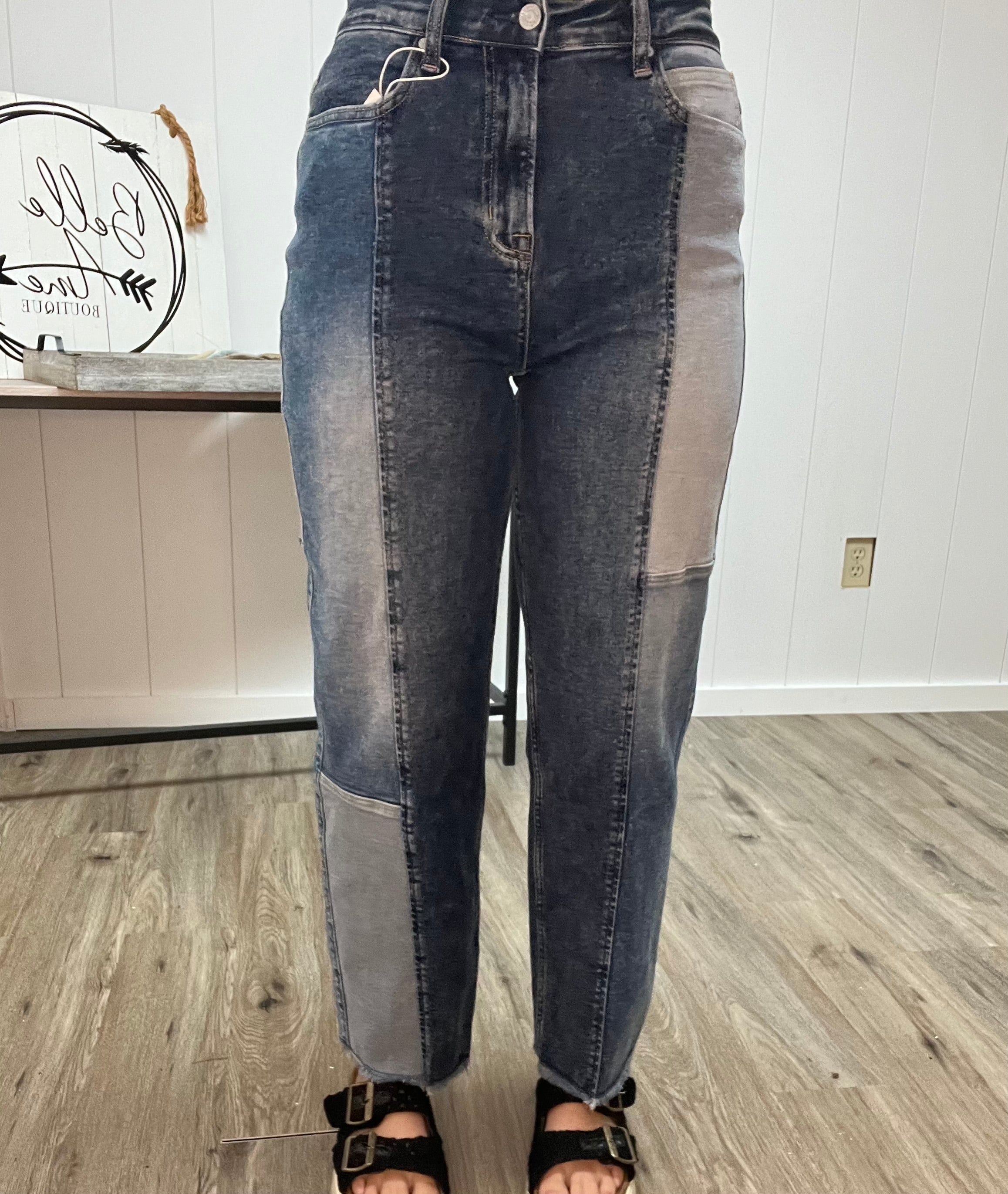 Stretch Frayed Hem Patchwork Slim Barrel Leg Jean