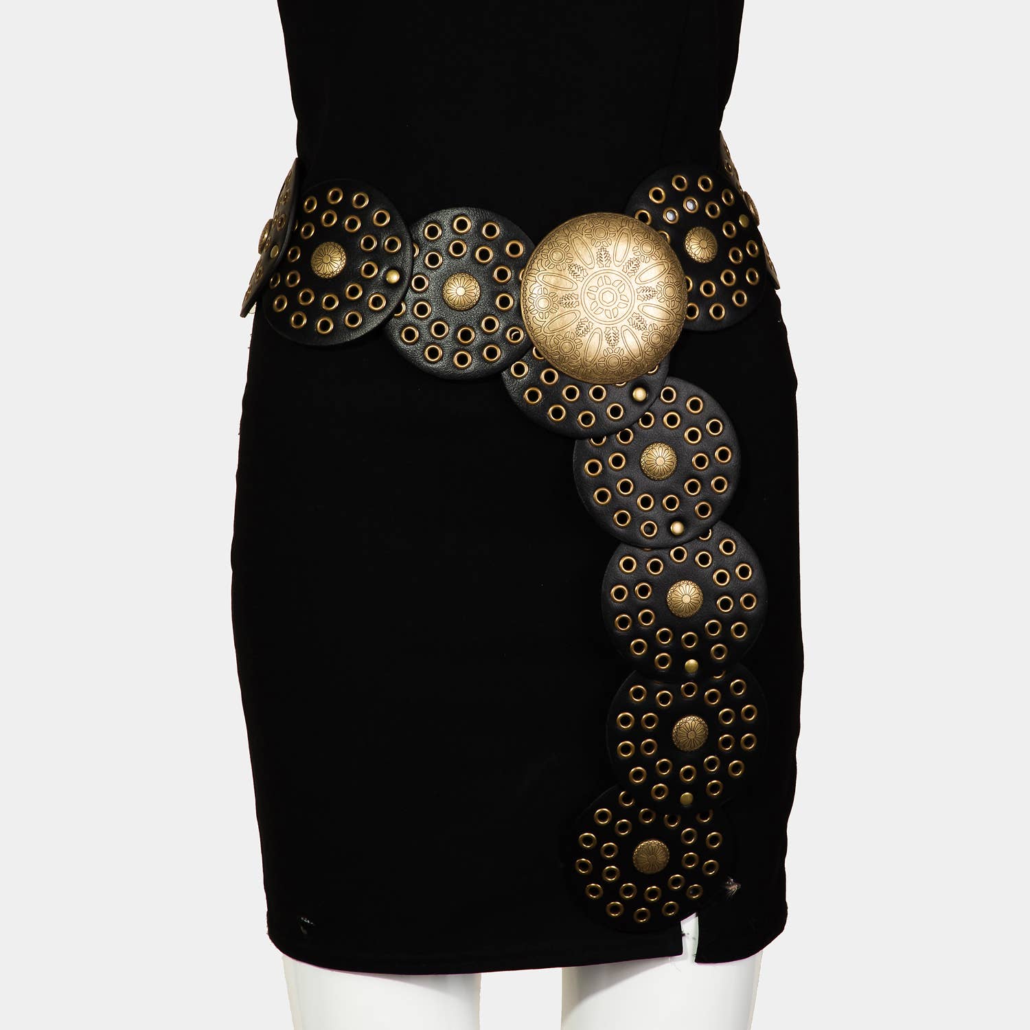 Metallic Shield Buckle Faux Leather Disc Belt