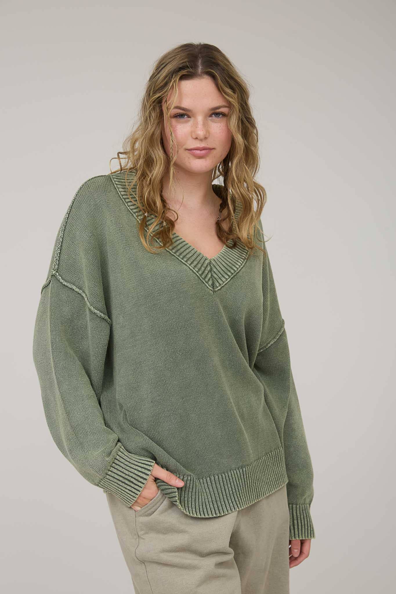 Blu Pepper - WASHED V NECK LONG SLEEVE OVERSIZED KNIT SWEATER