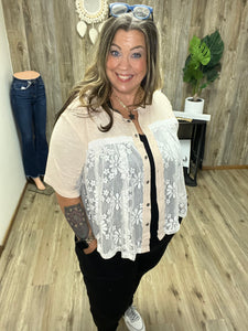 POL TOASTED LACE TOP