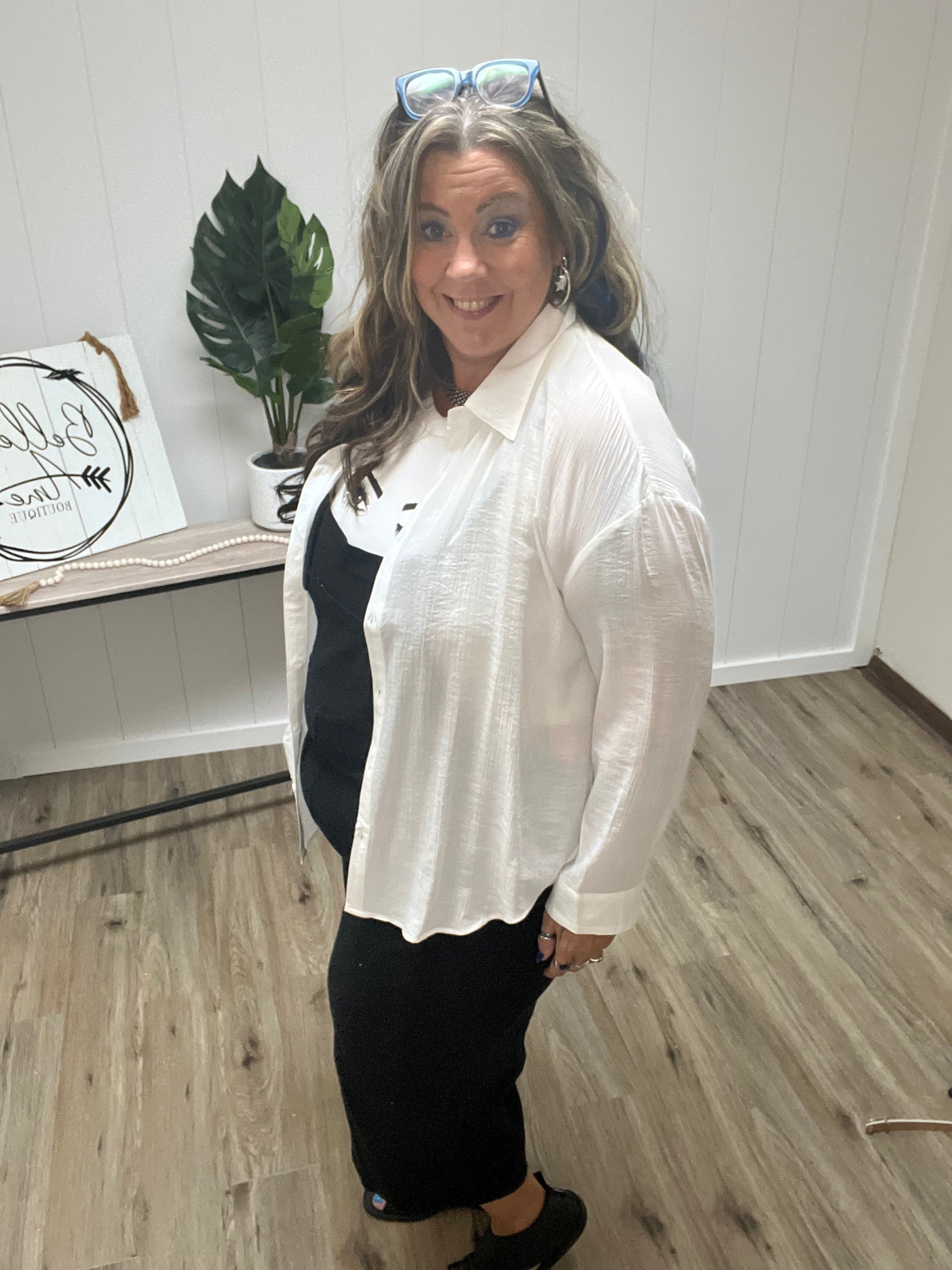 LONG SLEEVE BUTTON DOWN TOP COLLARED