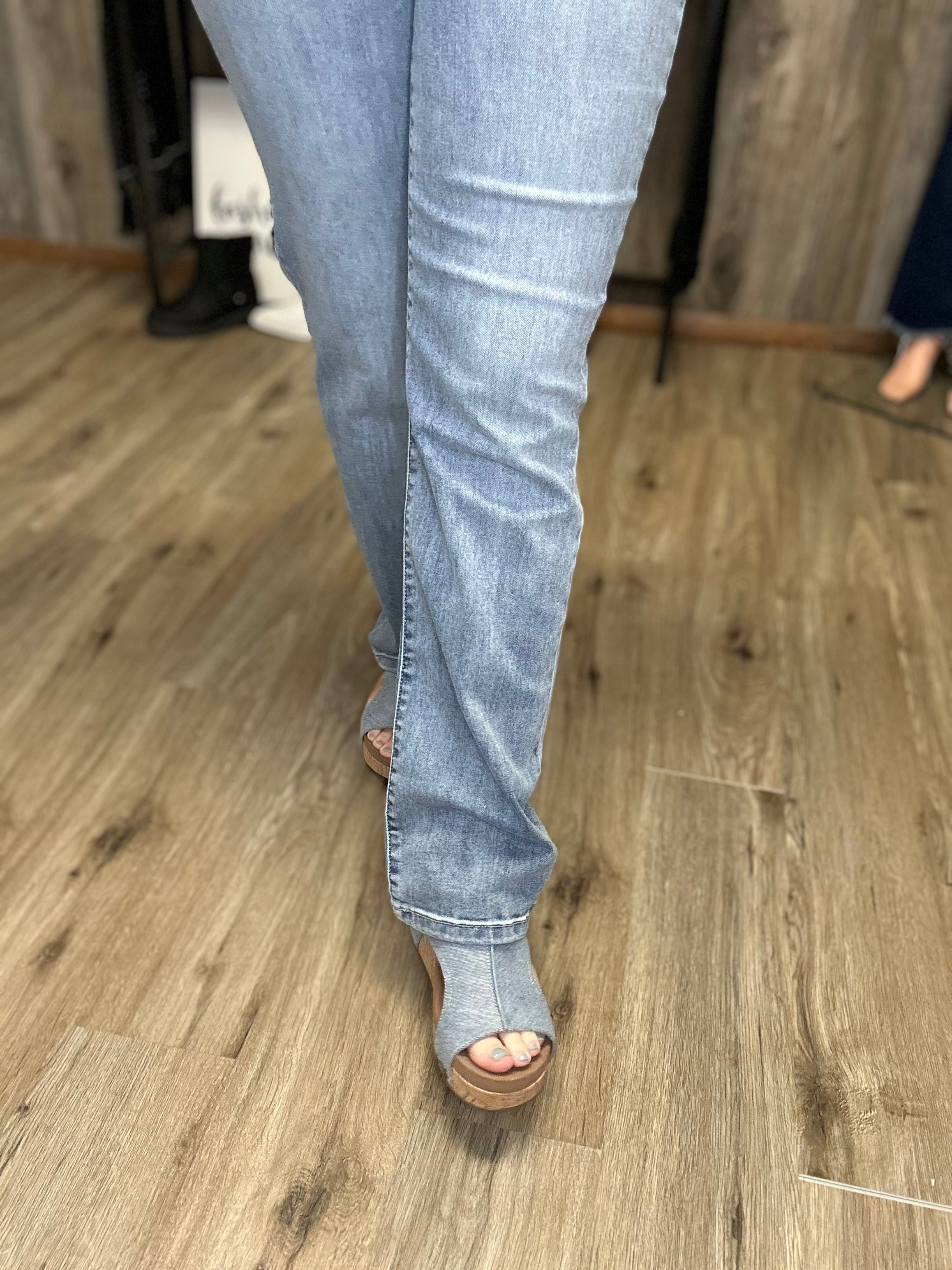 90’s STRAIGHT JEAN