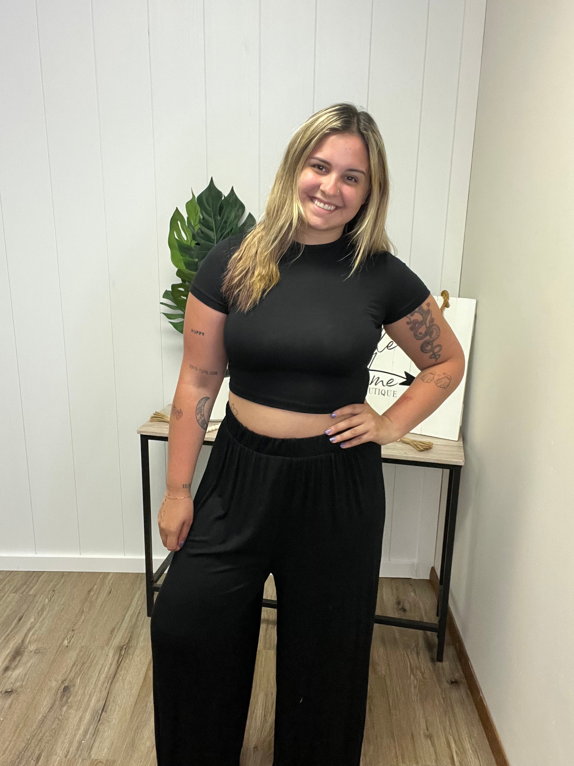 JERSEY TEE AND FLOWY PANTS SET