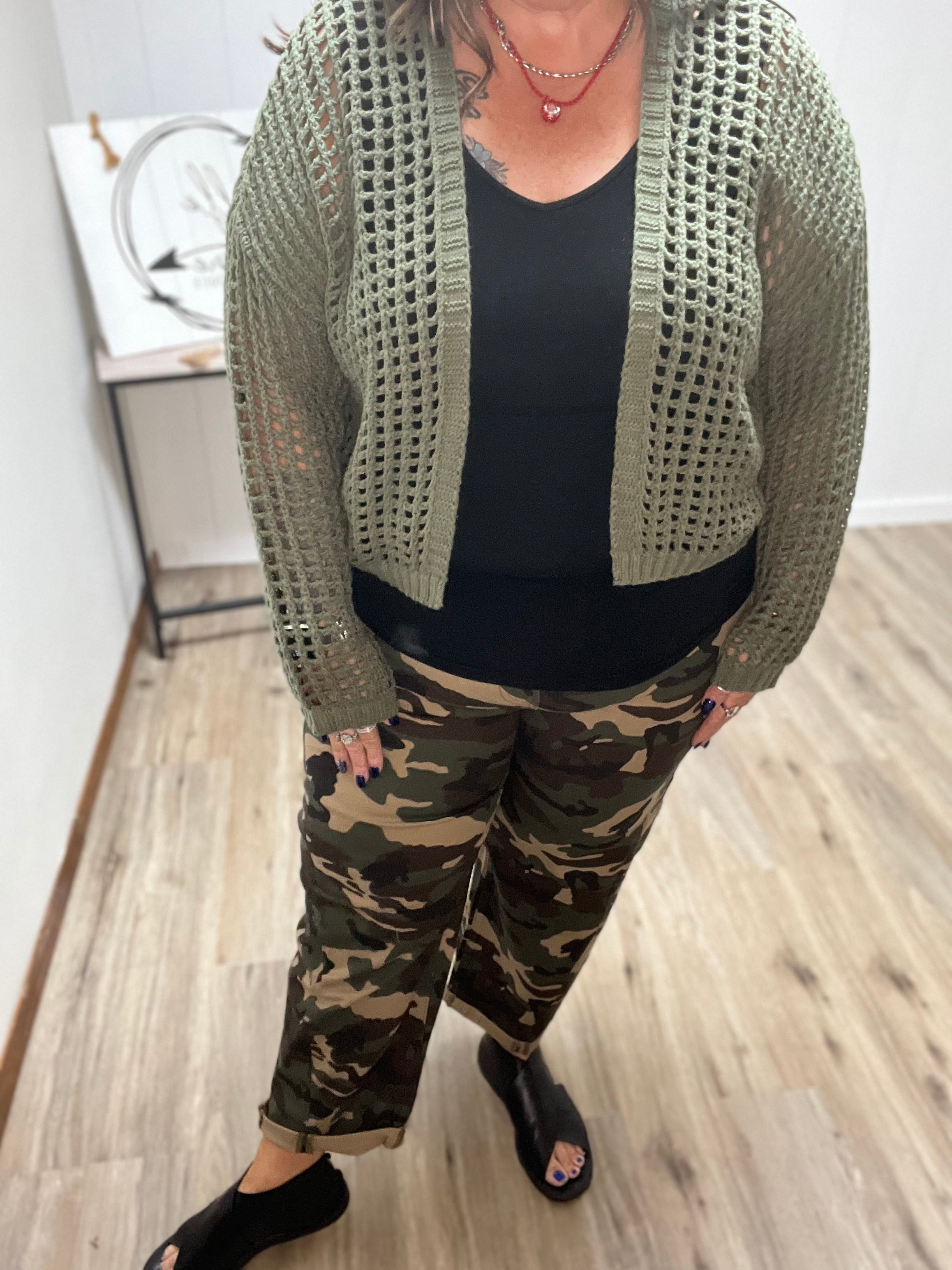 CAMO BARREL JEANS