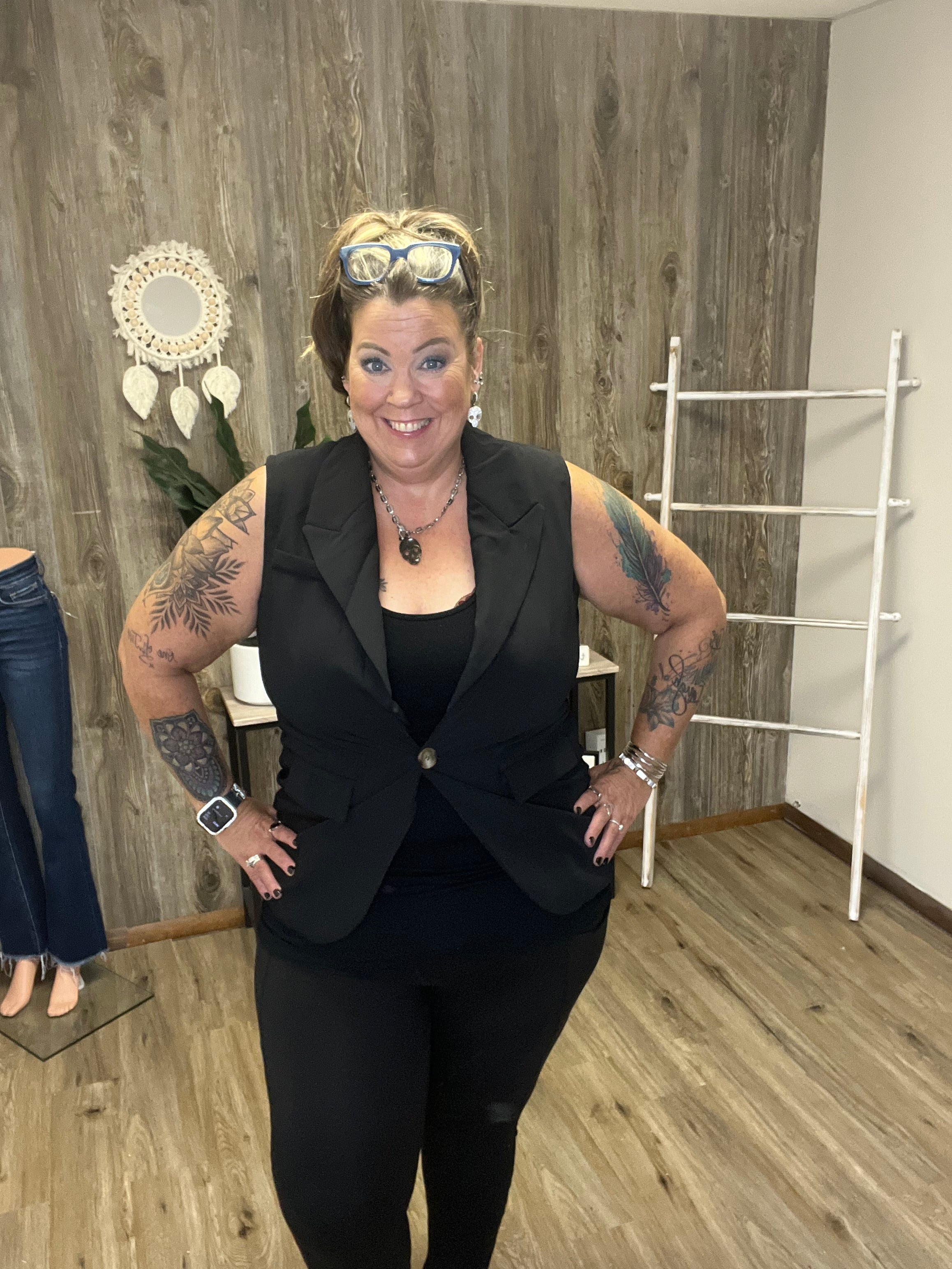 LONG SLEEVELESS BLAZER