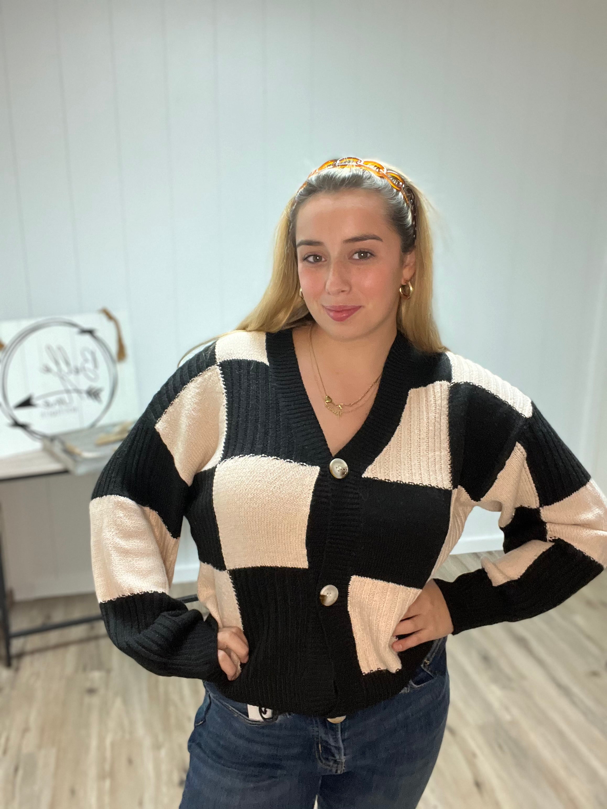 ULTRA SOFT CHECKERED CARDIGAN