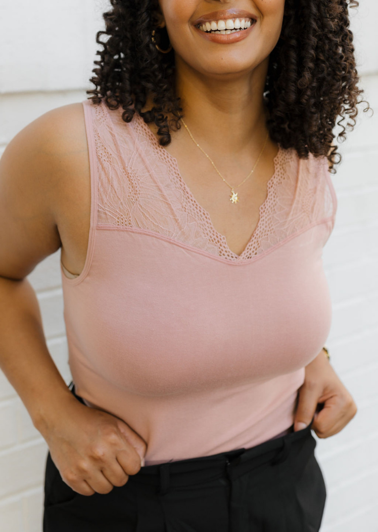 ELIETIAN - Lace Inset Top - Curvy Fit
