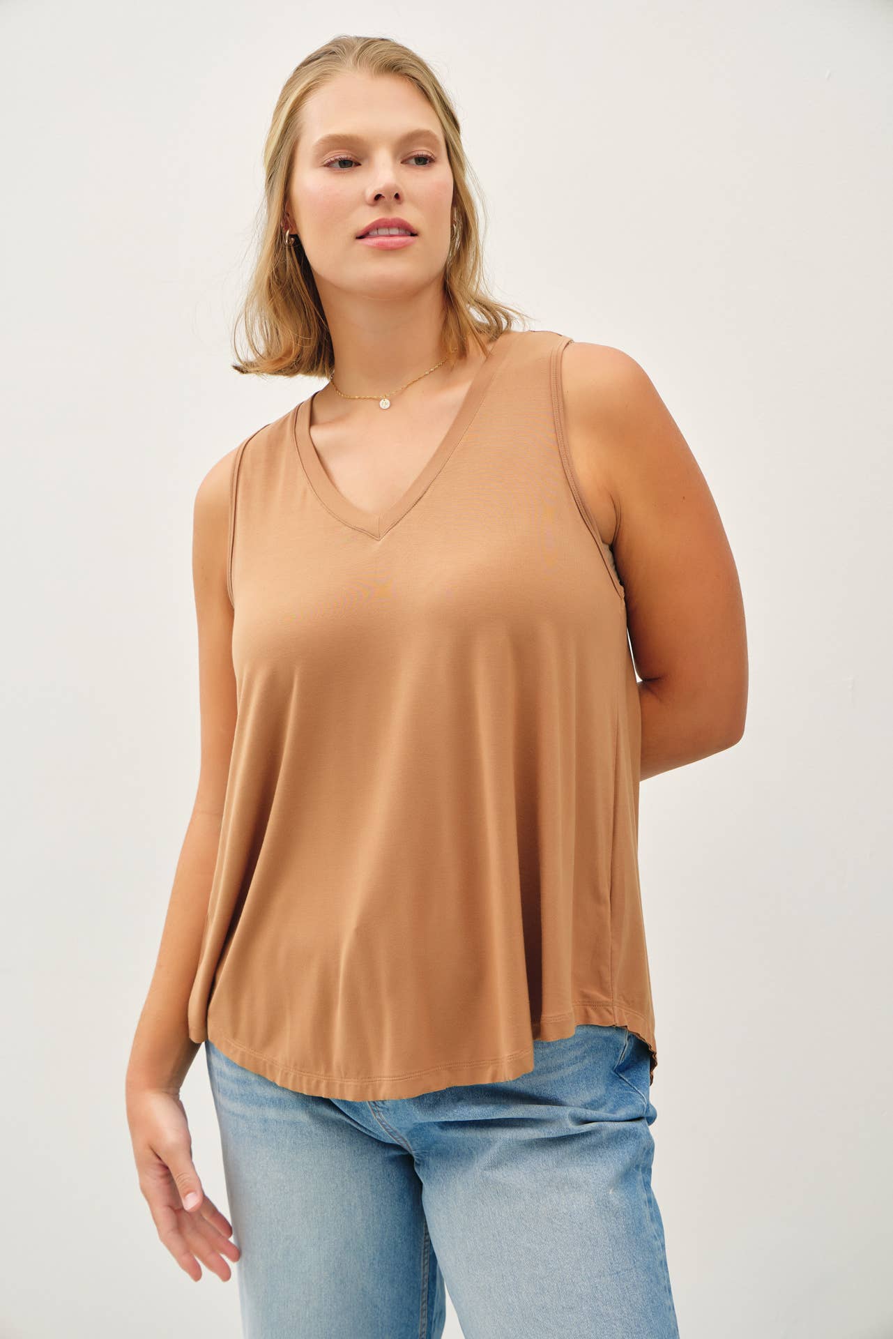 SOFT V-NECK TANK
