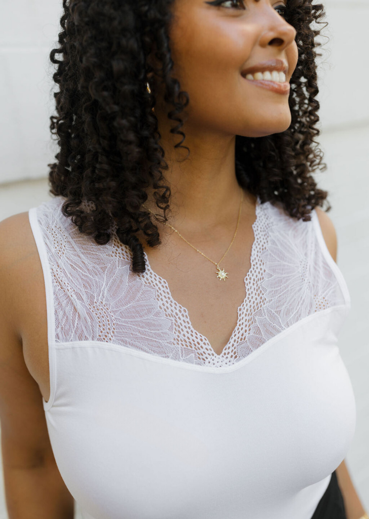 ELIETIAN - Lace Inset Top - Curvy Fit