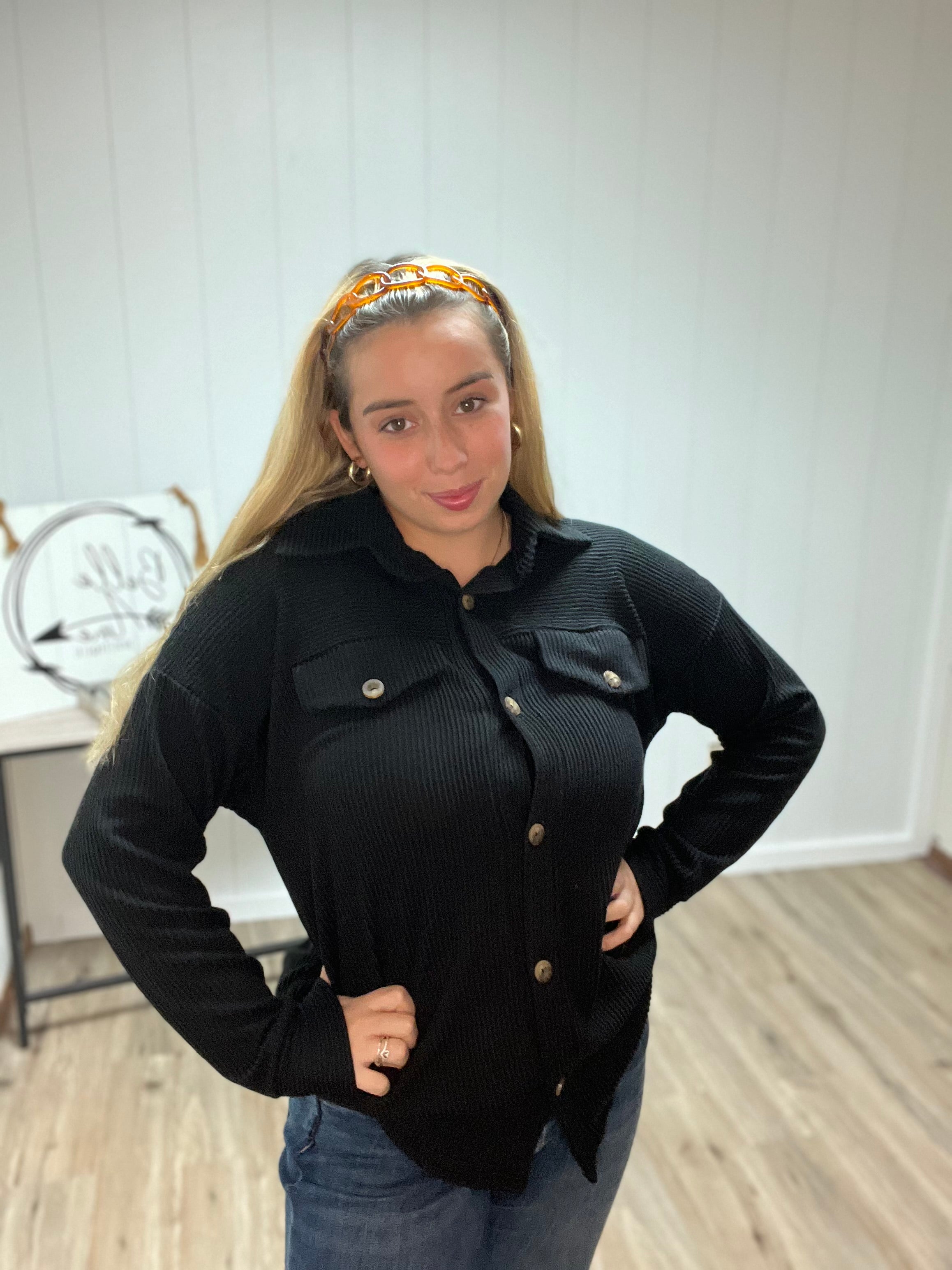 TEXTURED BUTTON DOWN