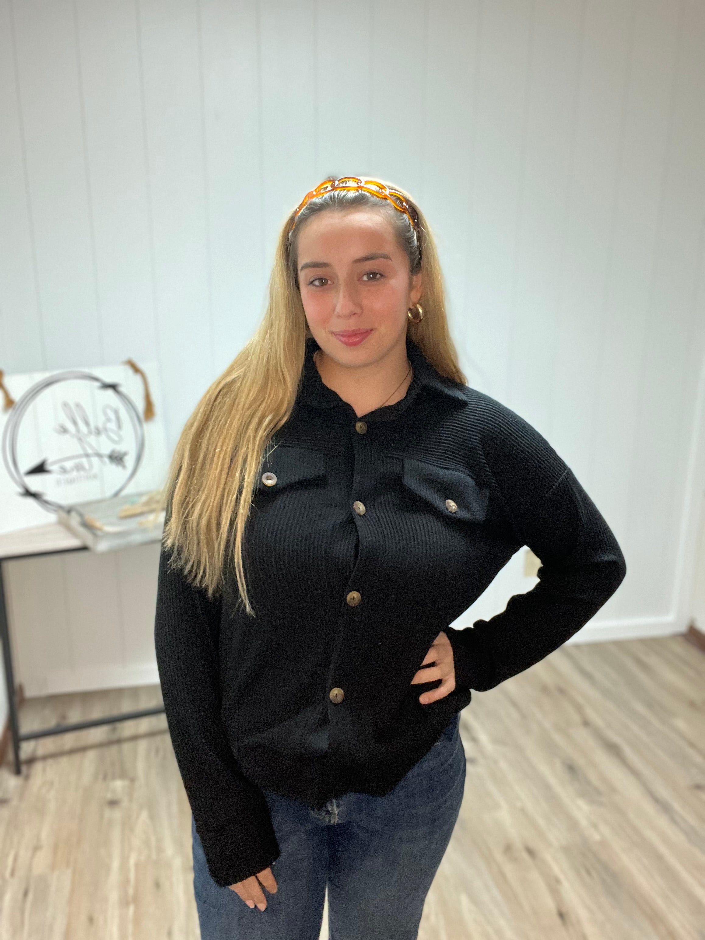 TEXTURED BUTTON DOWN