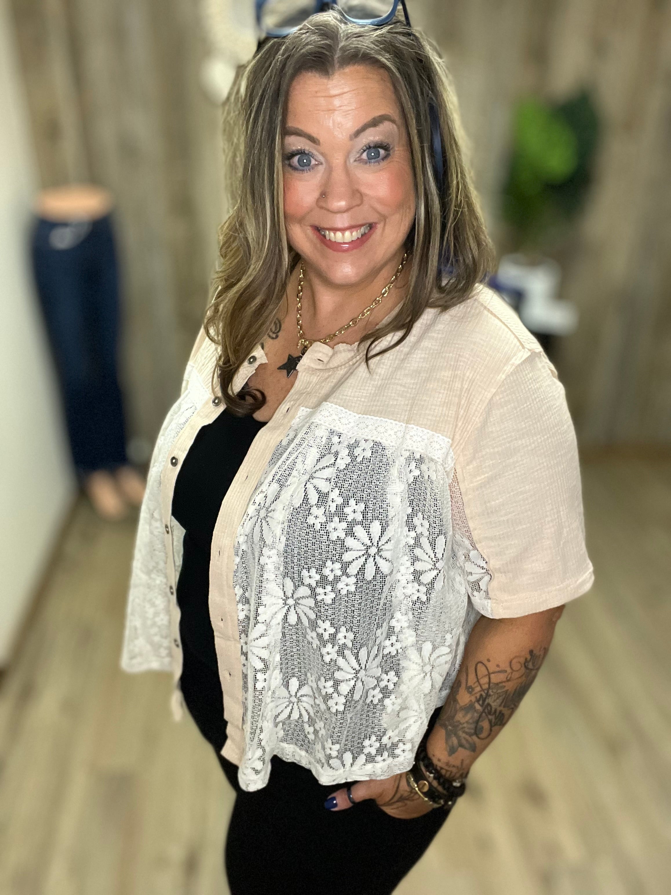 POL TOASTED LACE TOP