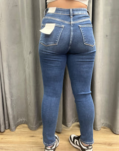 VERVET SKINNY STELLA