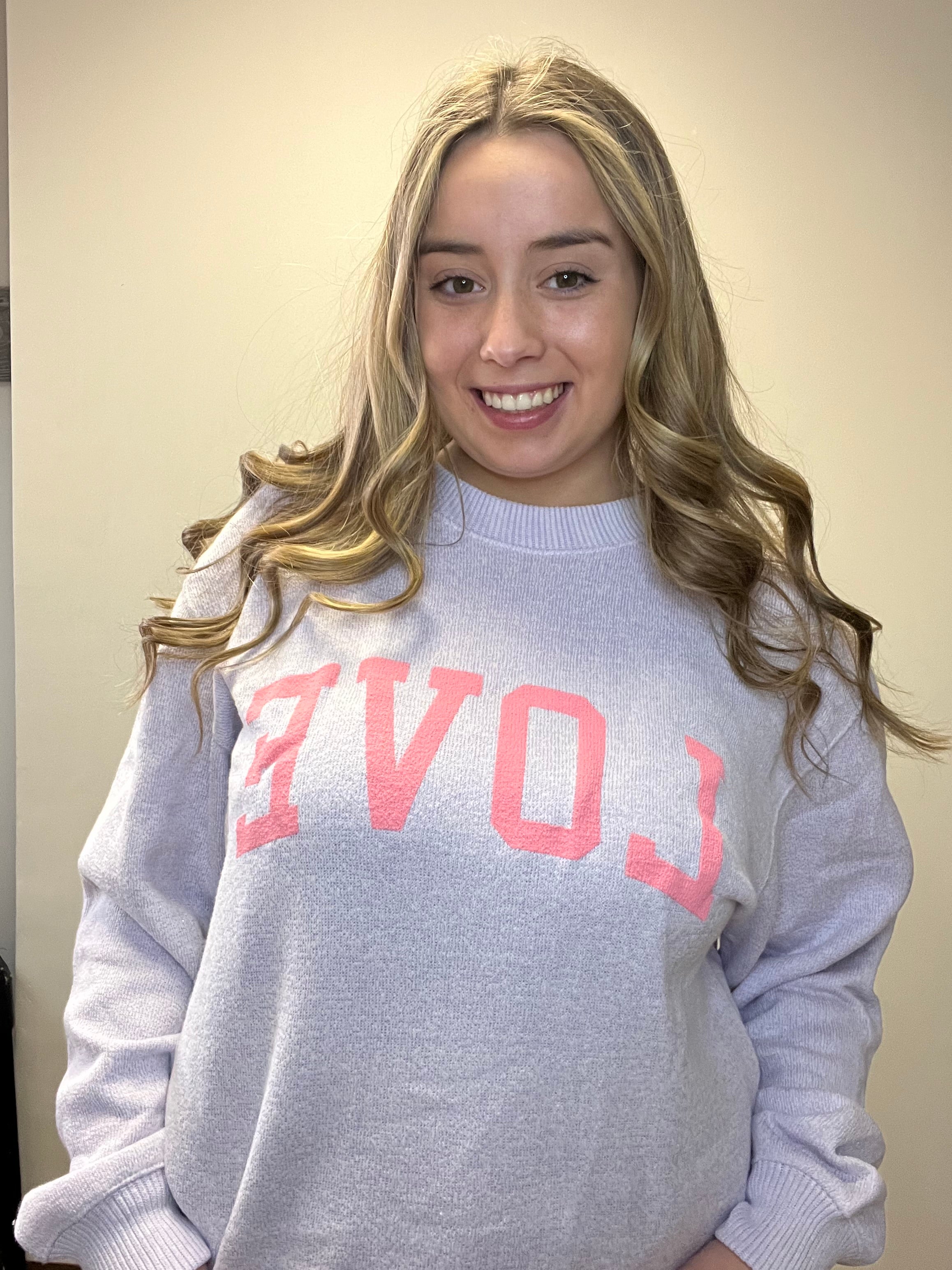 LOVE SWEATSHIRT