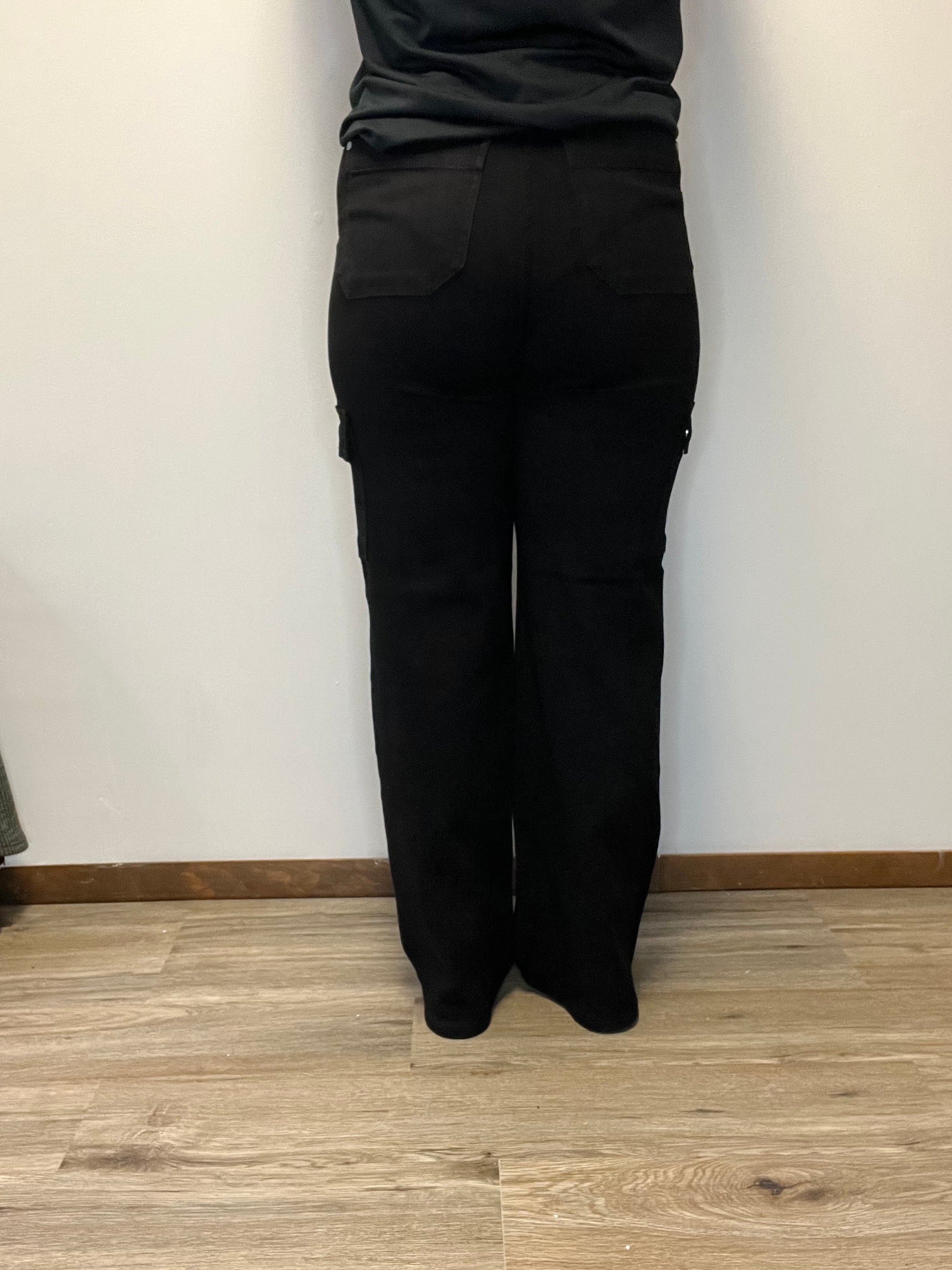 CARGO WIDE LEG
