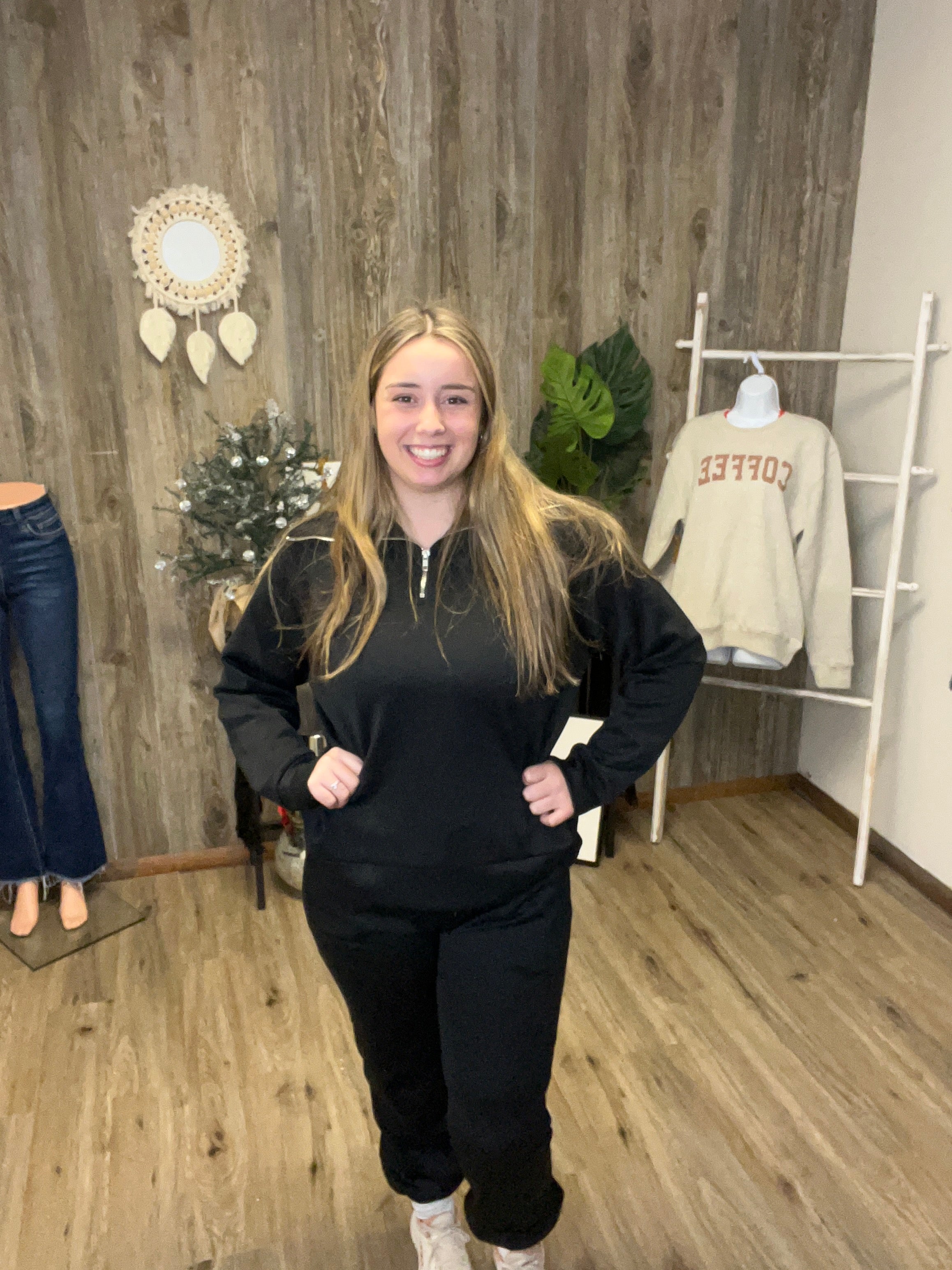 HAMPTONS HALF ZIP SWEATSHIRT