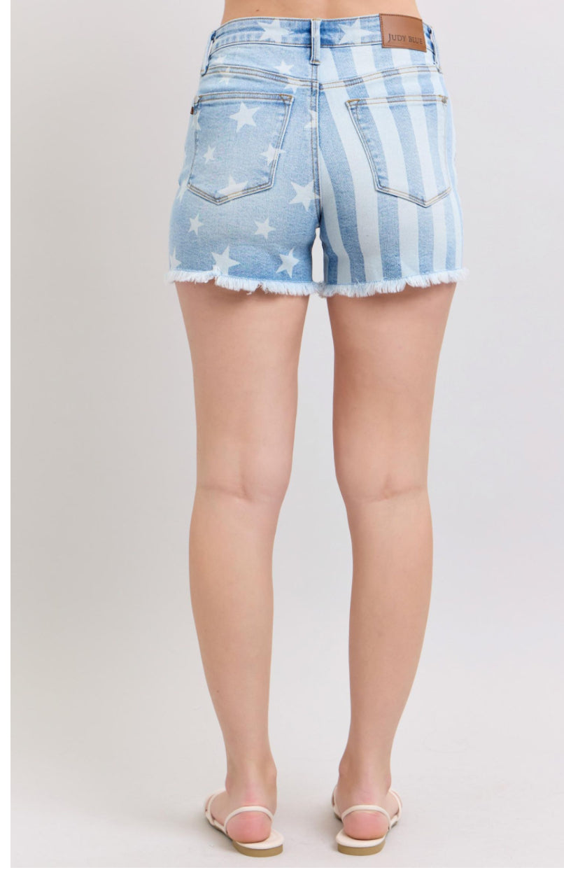 JUDY BLUE STAR AND STRIPE SHORTS