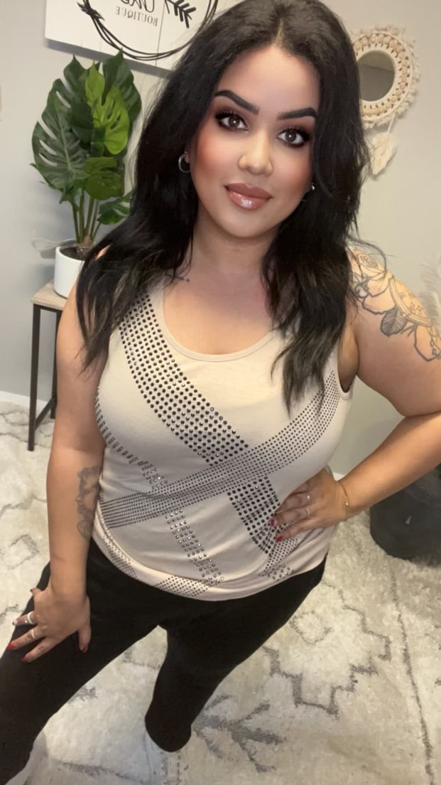VOCAL SLEEVELESS WITH STONES
