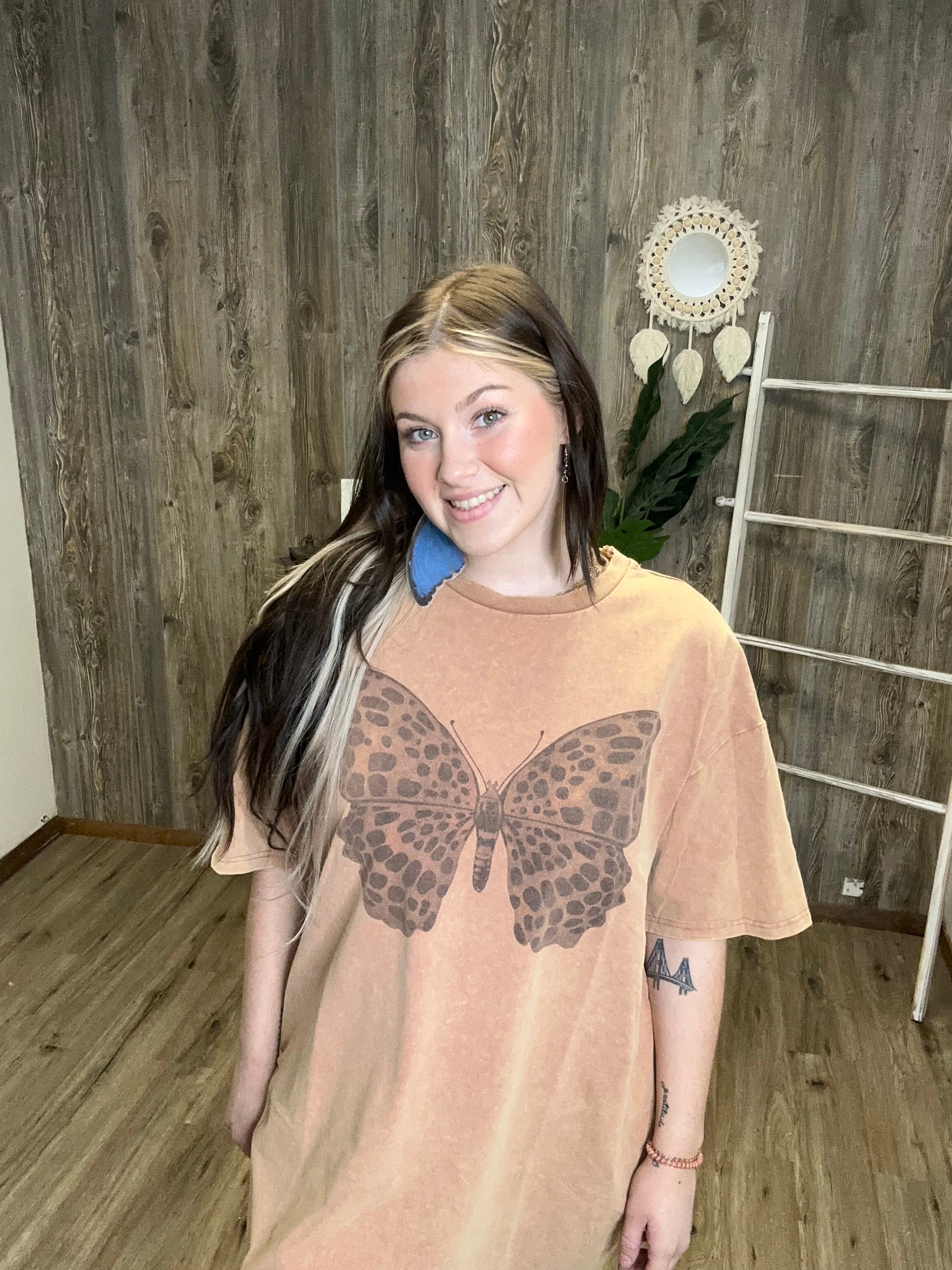 BUTTERFLY DREAMS TEE