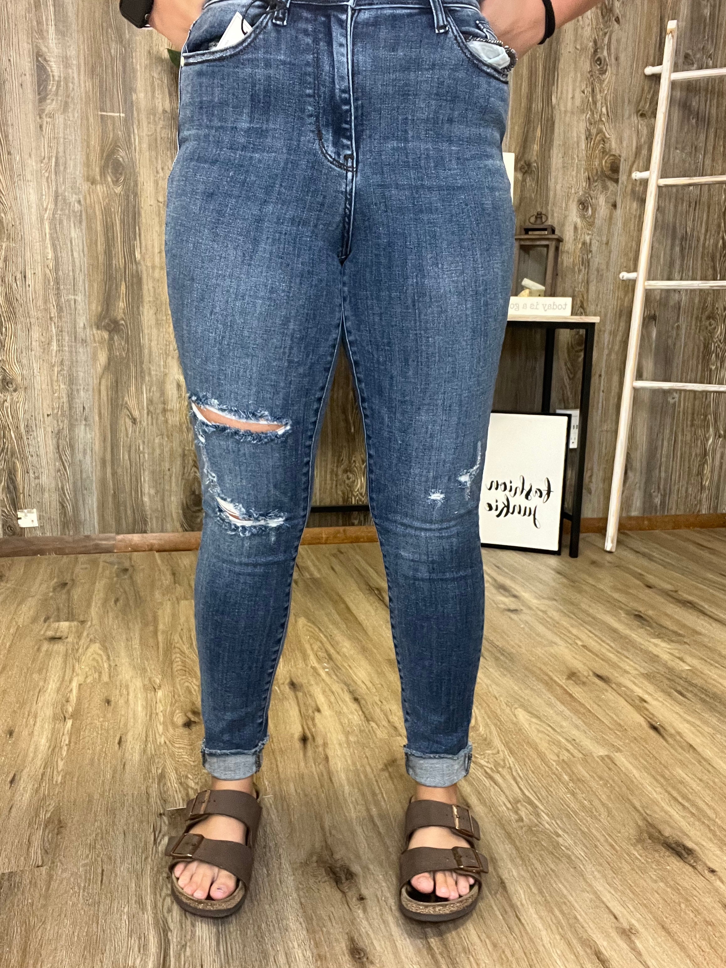 SCARLETT SKINNY