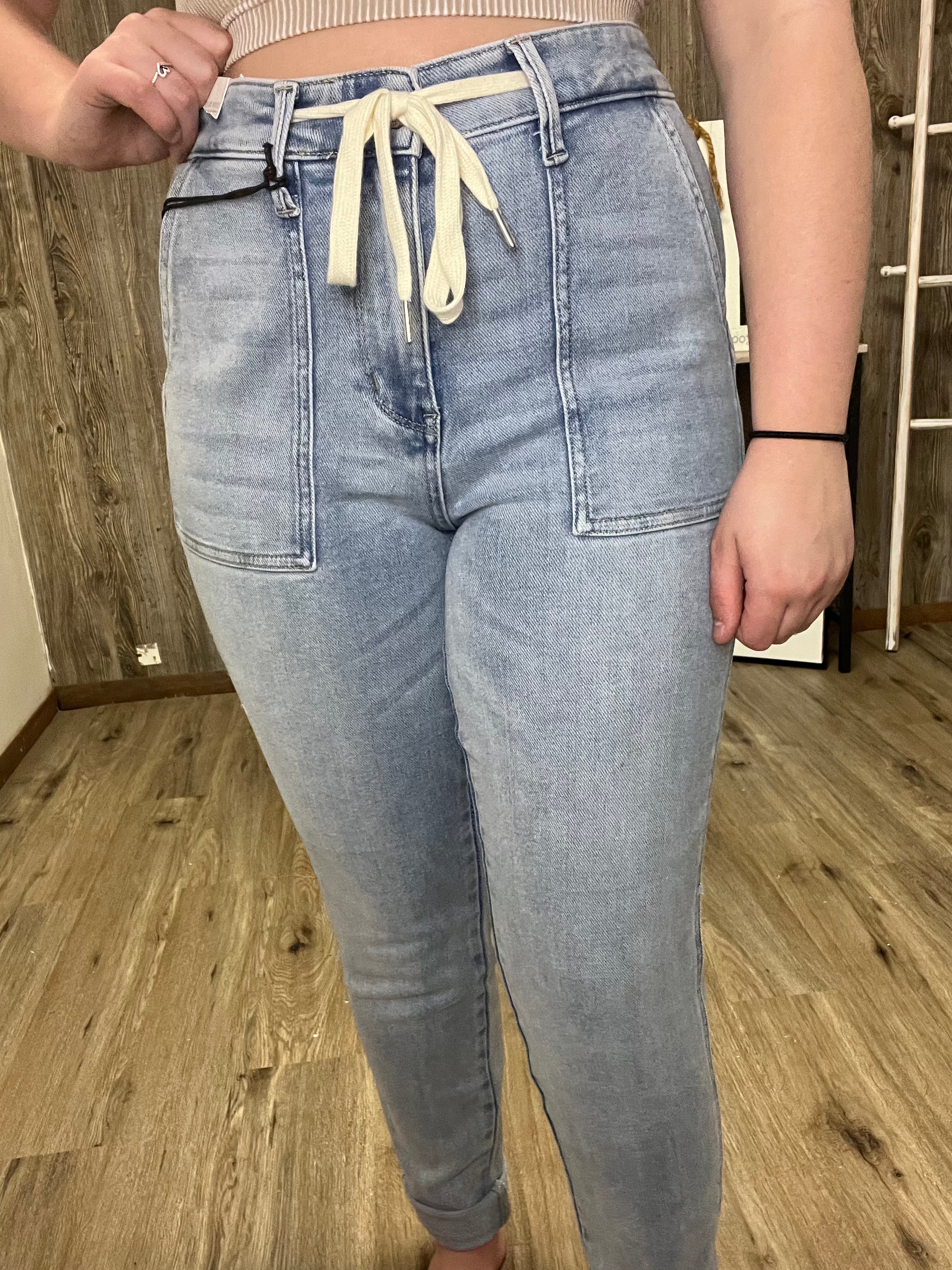 JUDY JUMPING JOGGER JEAN