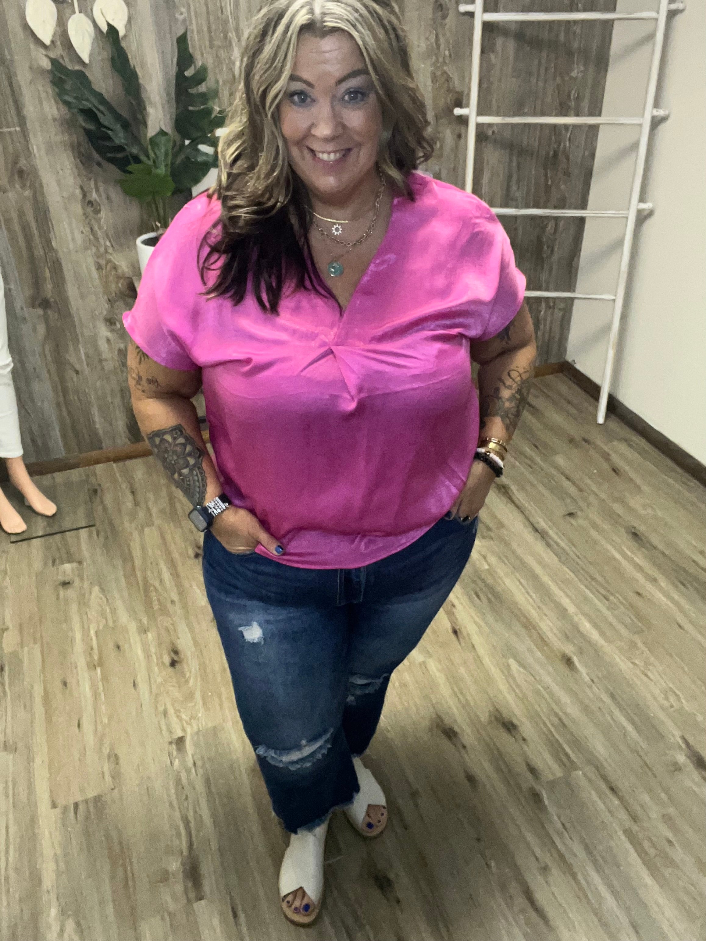 ANDREE SOLID VNECK