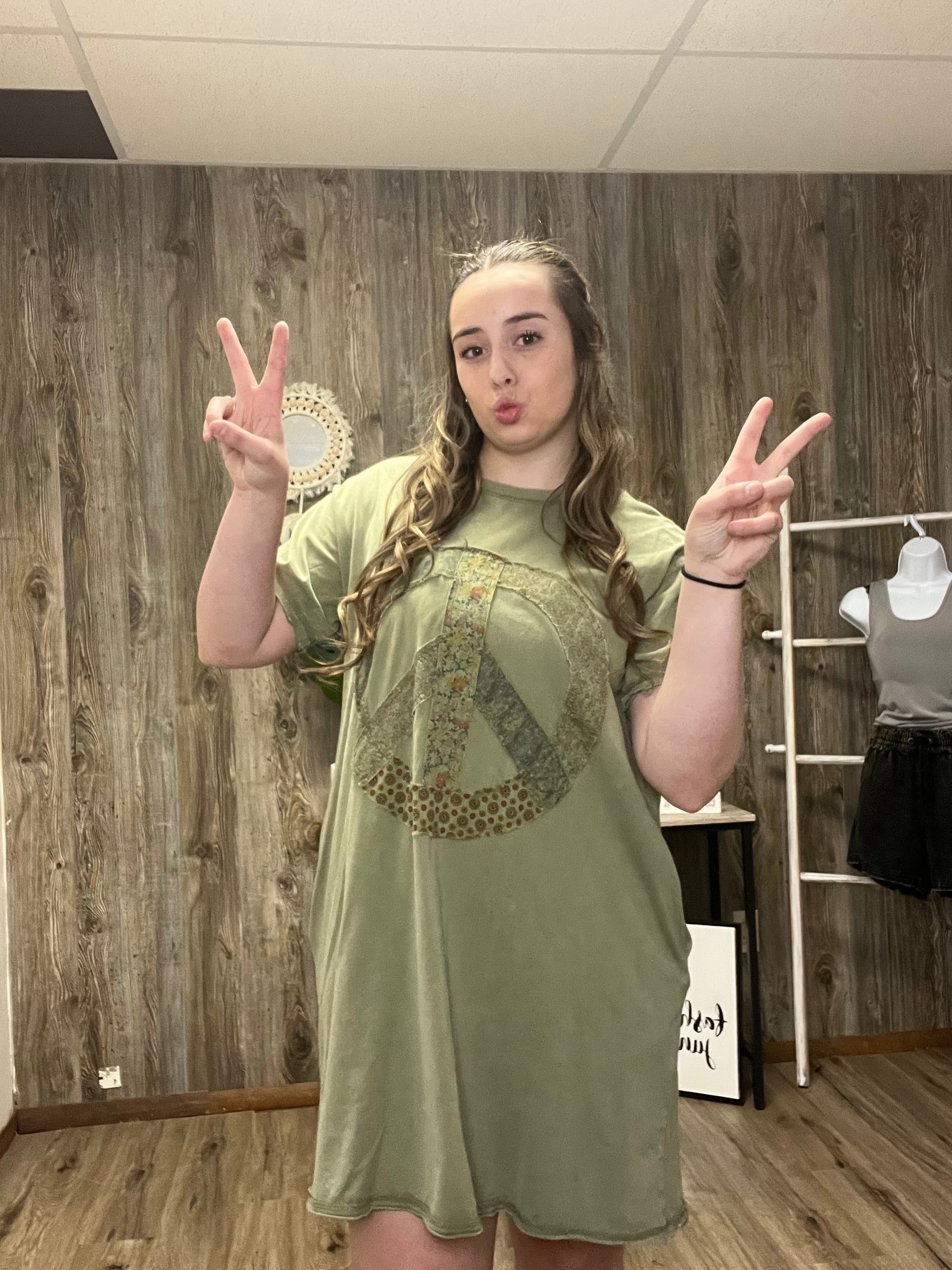 EASEL PEACE DRESS