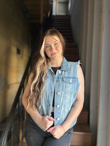 RIPPED RAW CUT EDGE DENIM VEST