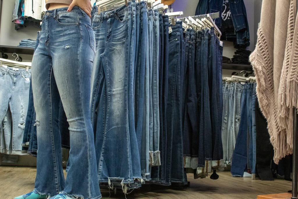 RISEN FLARE UP DENIM