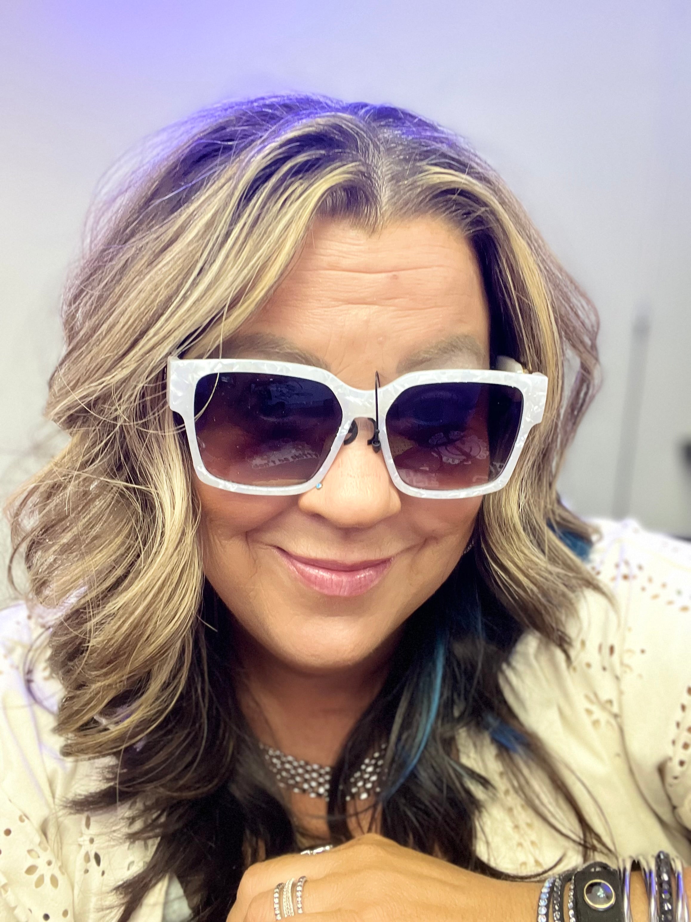 SUPER SASSY SUNNIES