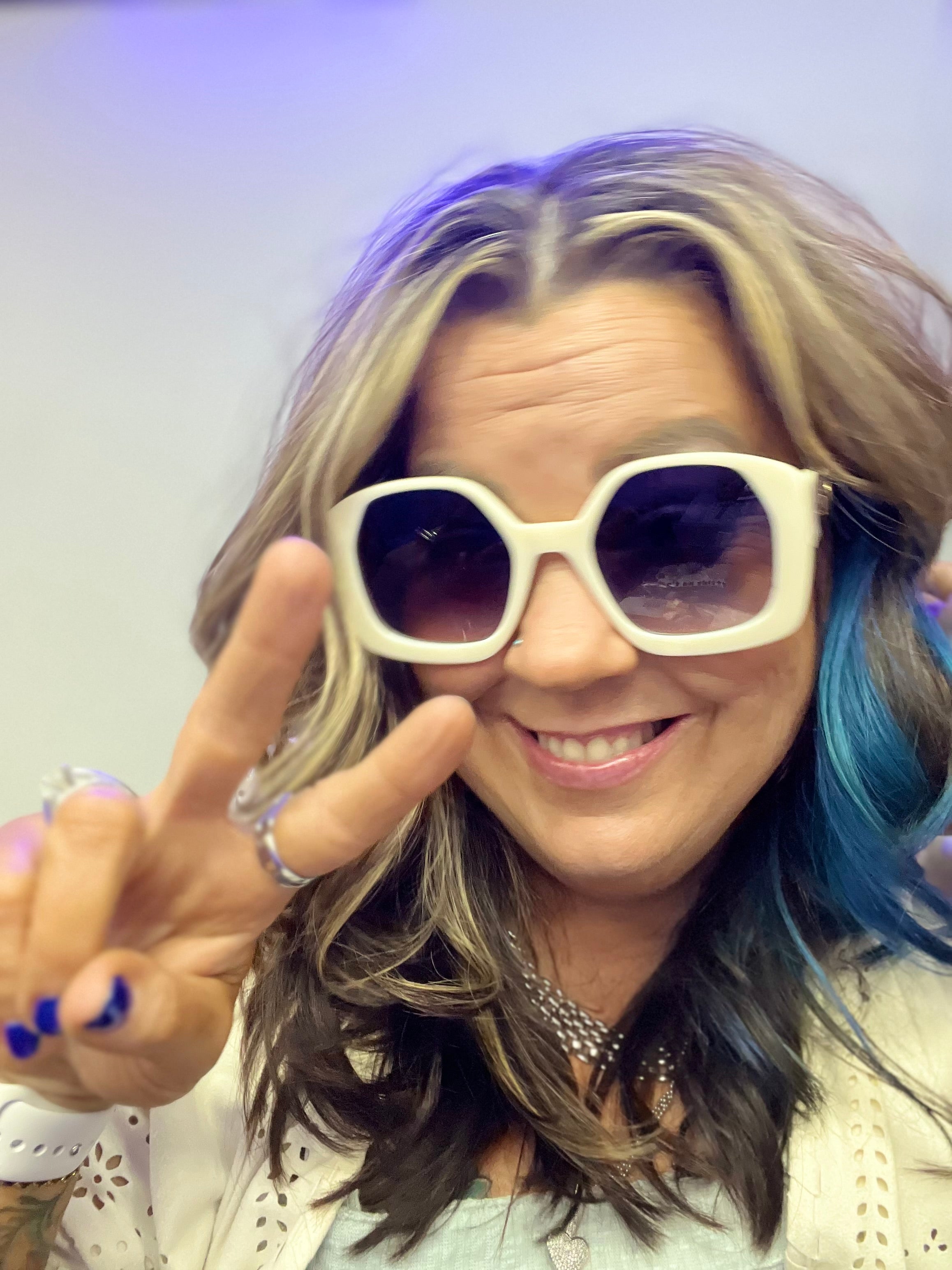 SUPERSTAR STYLE SUNGLASSES