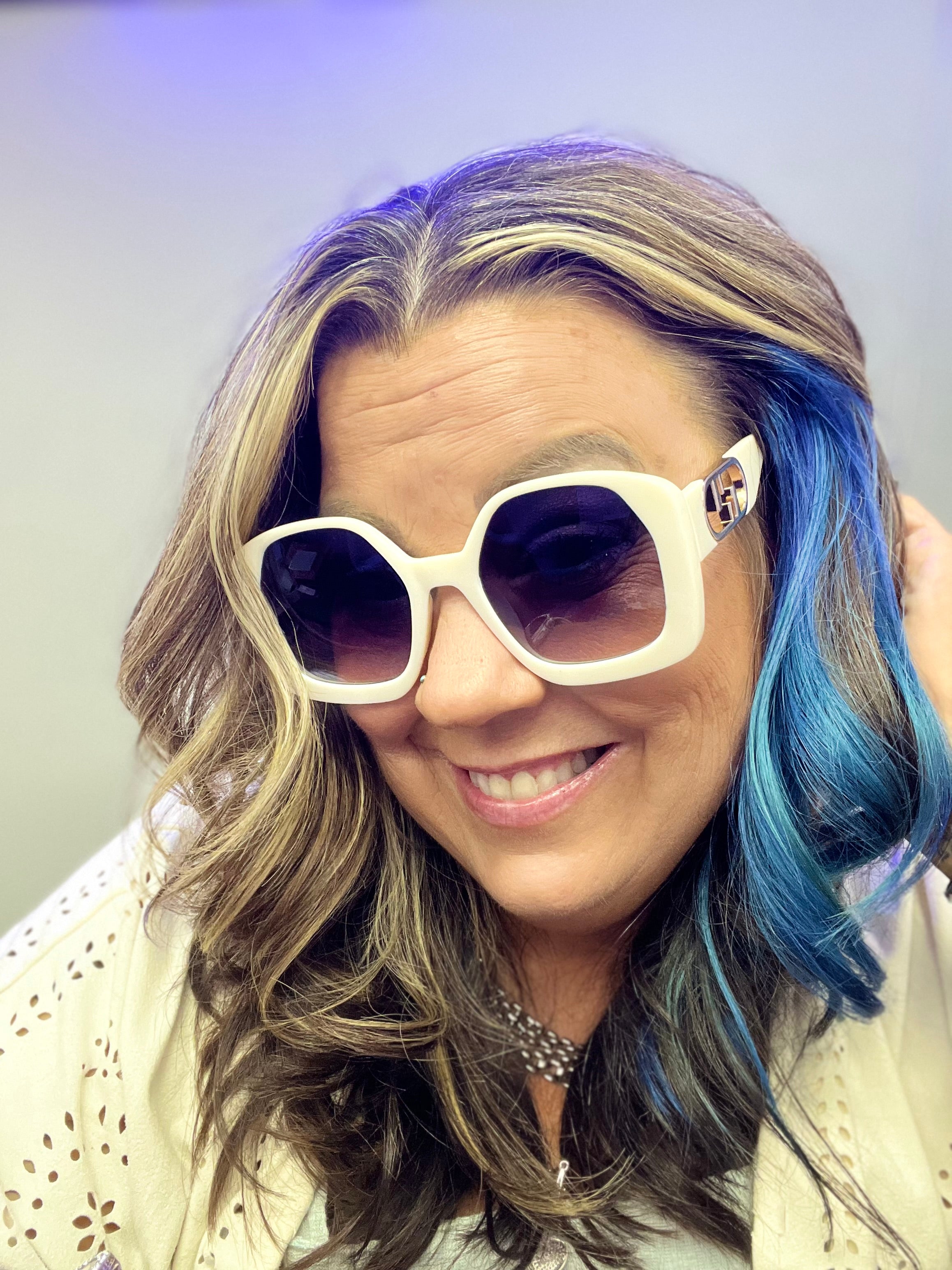 SUPERSTAR STYLE SUNGLASSES