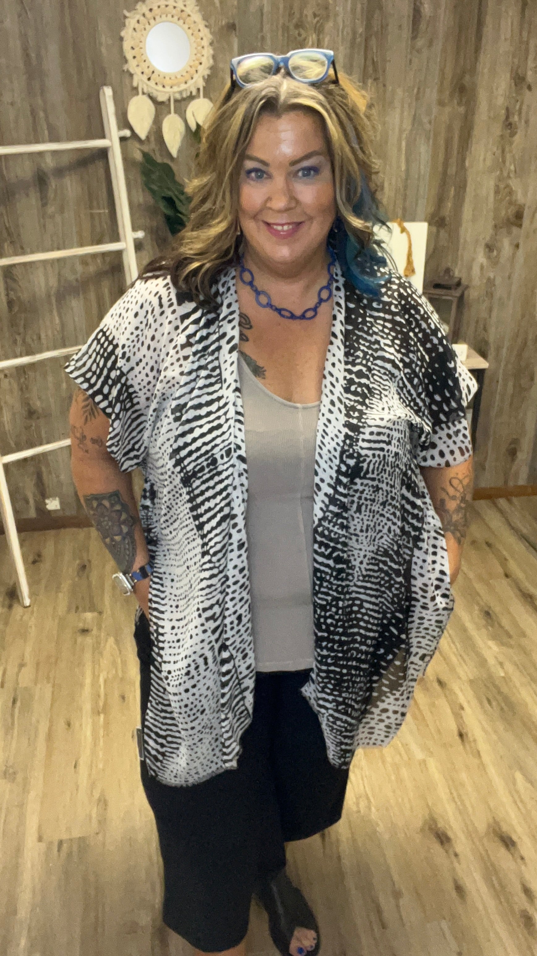 SASSY DOTS KIMONO