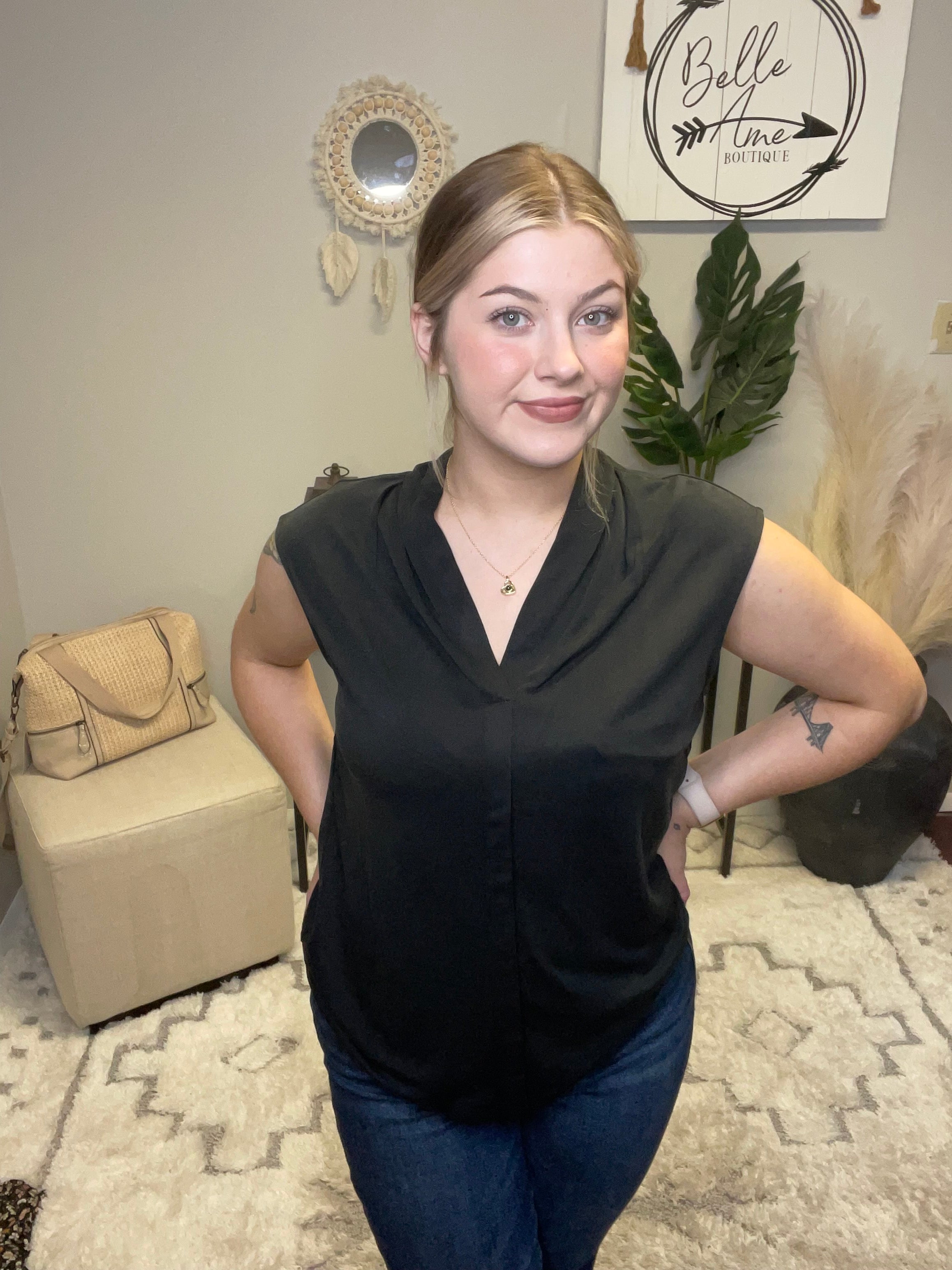 DOE & RAE MODAL TOP
