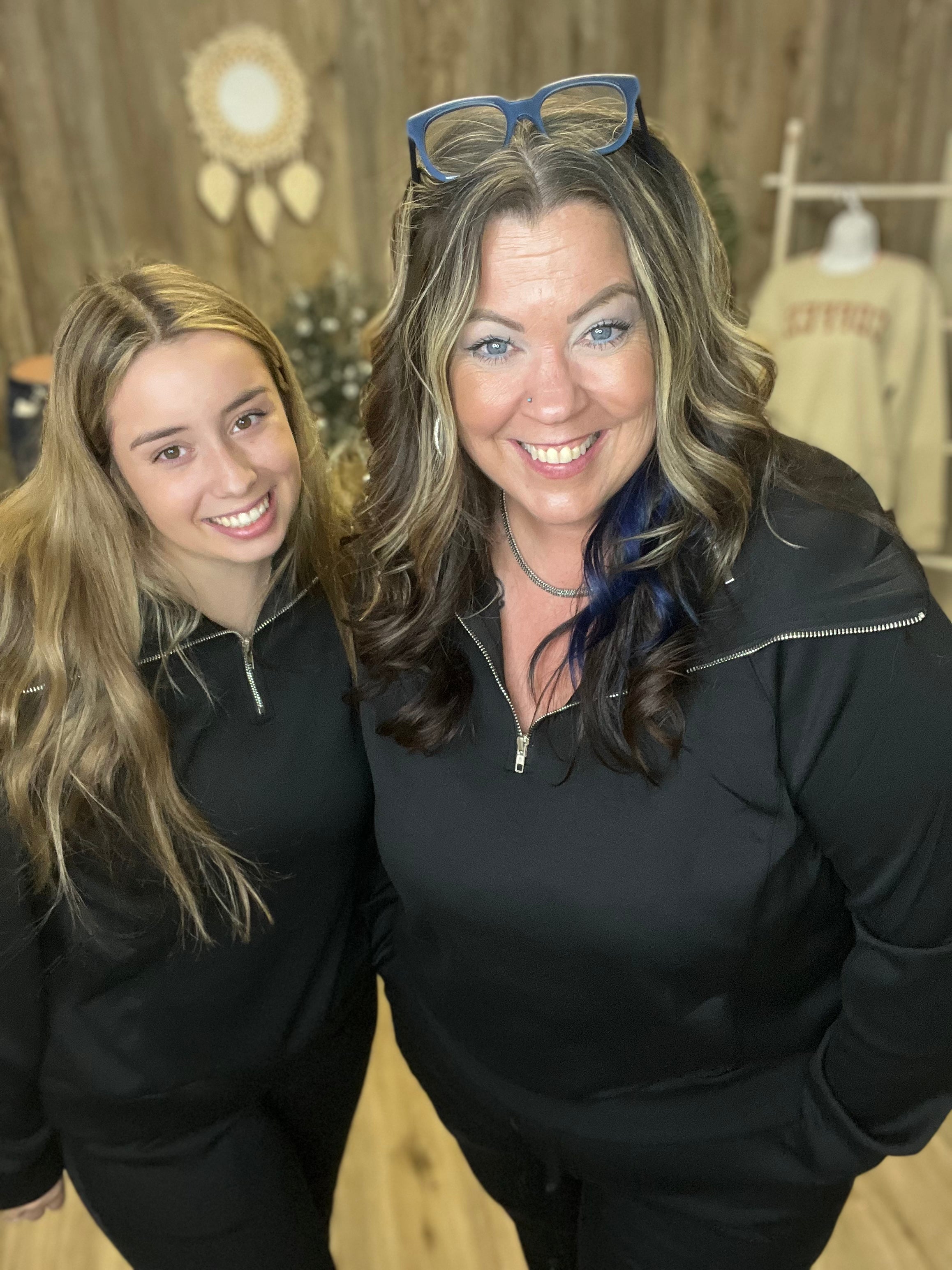 HAMPTONS HALF ZIP SWEATSHIRT