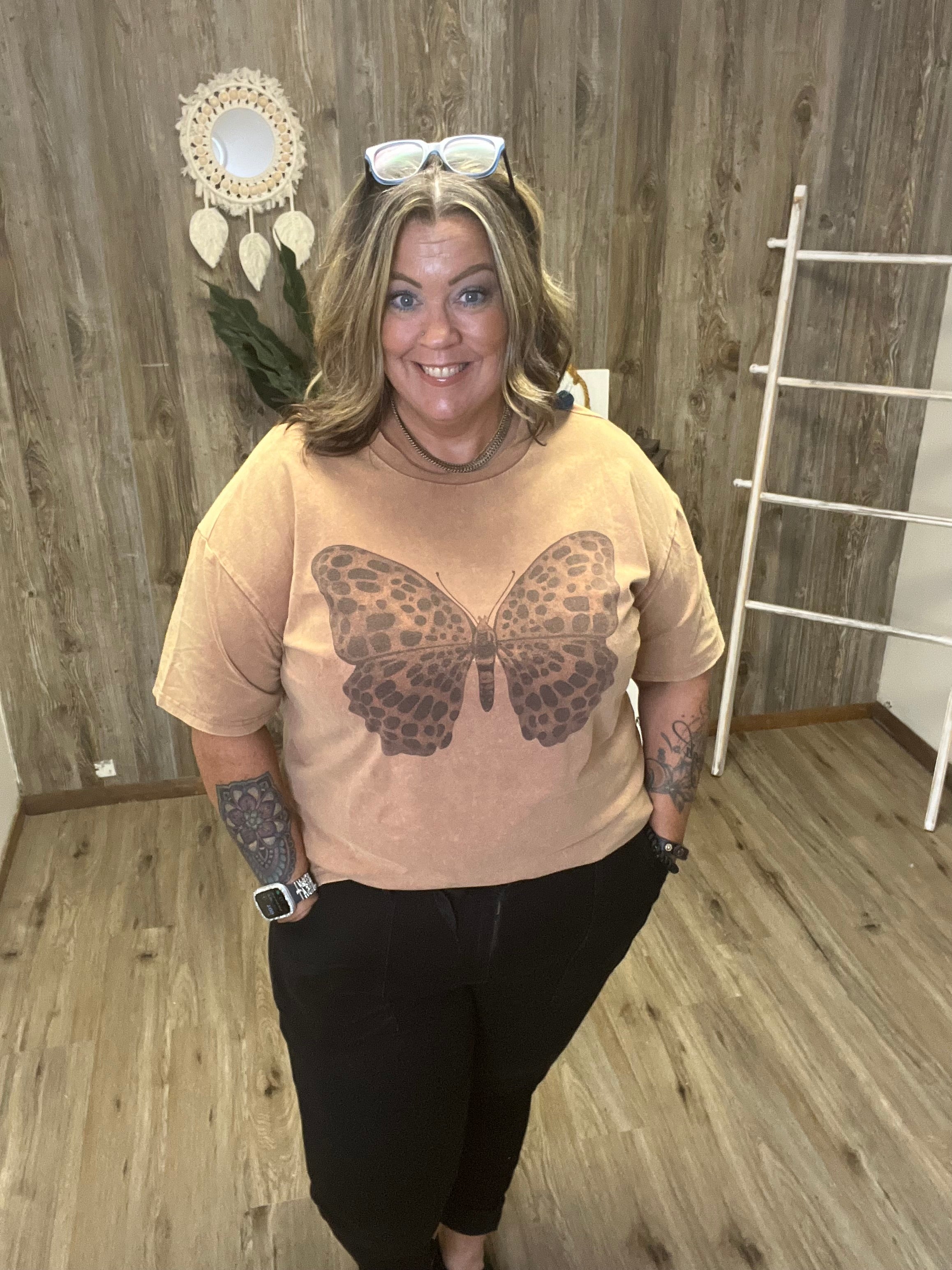 BUTTERFLY DREAMS TEE
