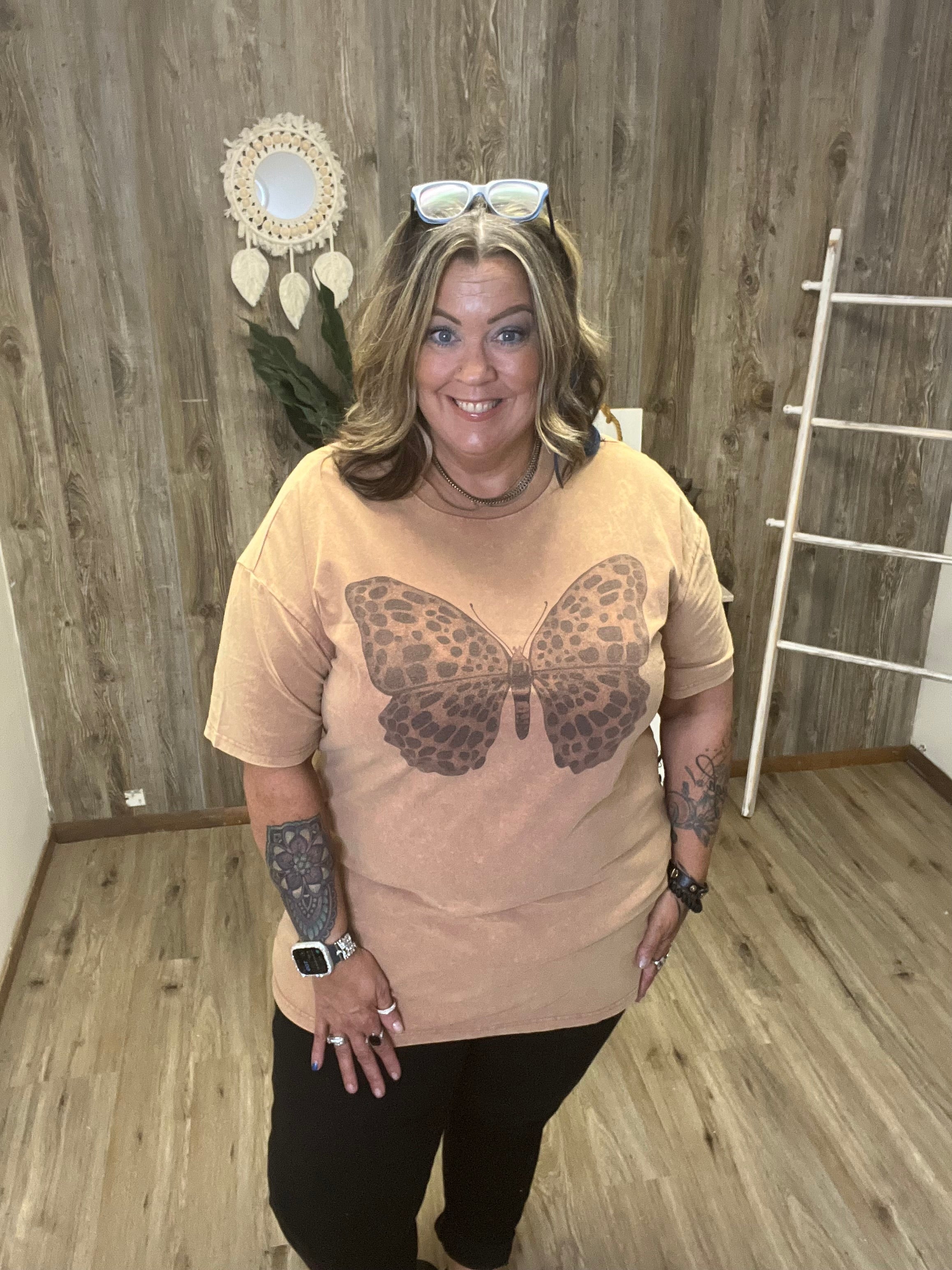 BUTTERFLY DREAMS TEE