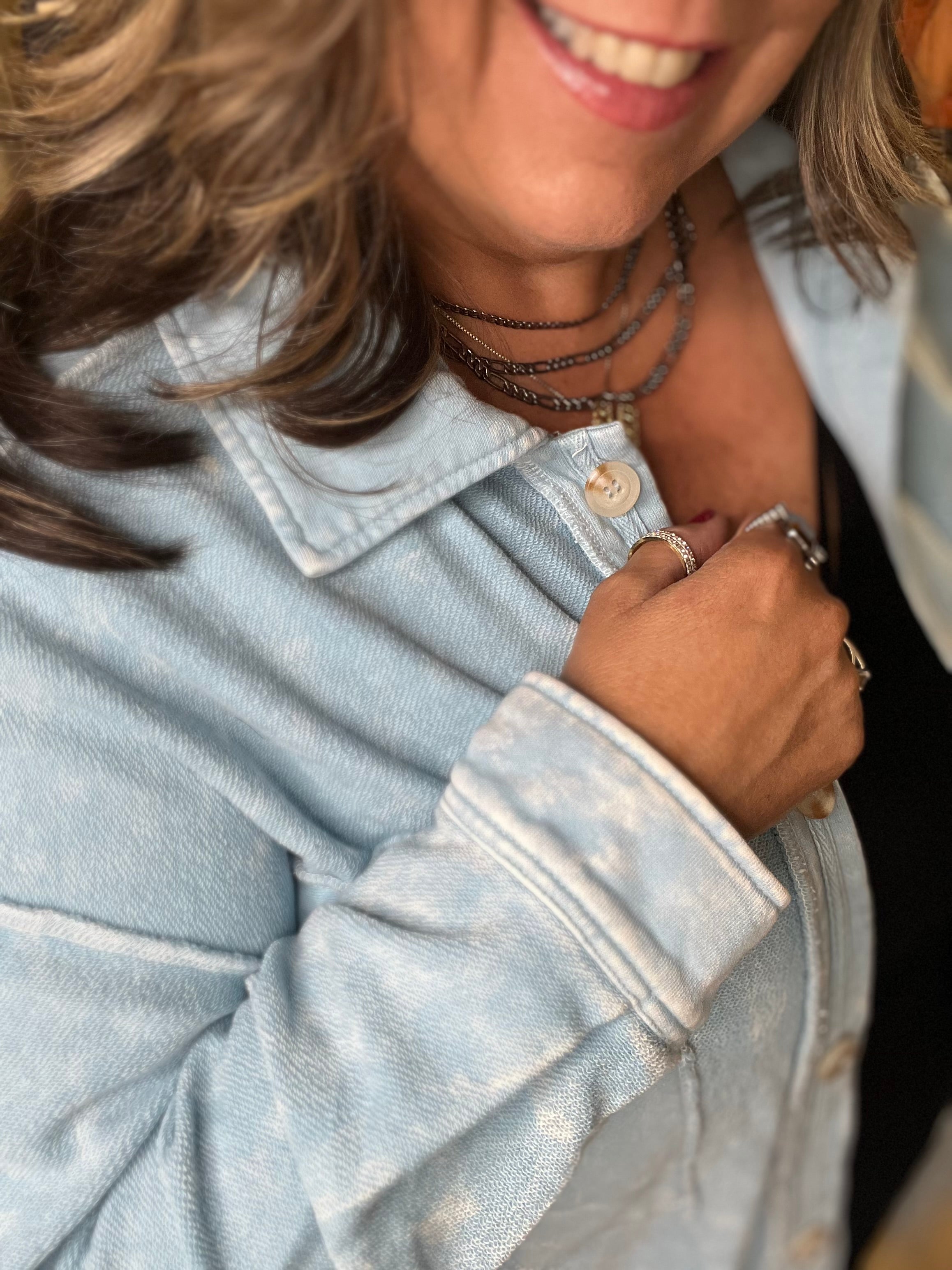 CHAMBRAY COLLARED BUTTON DOWN SHACKET