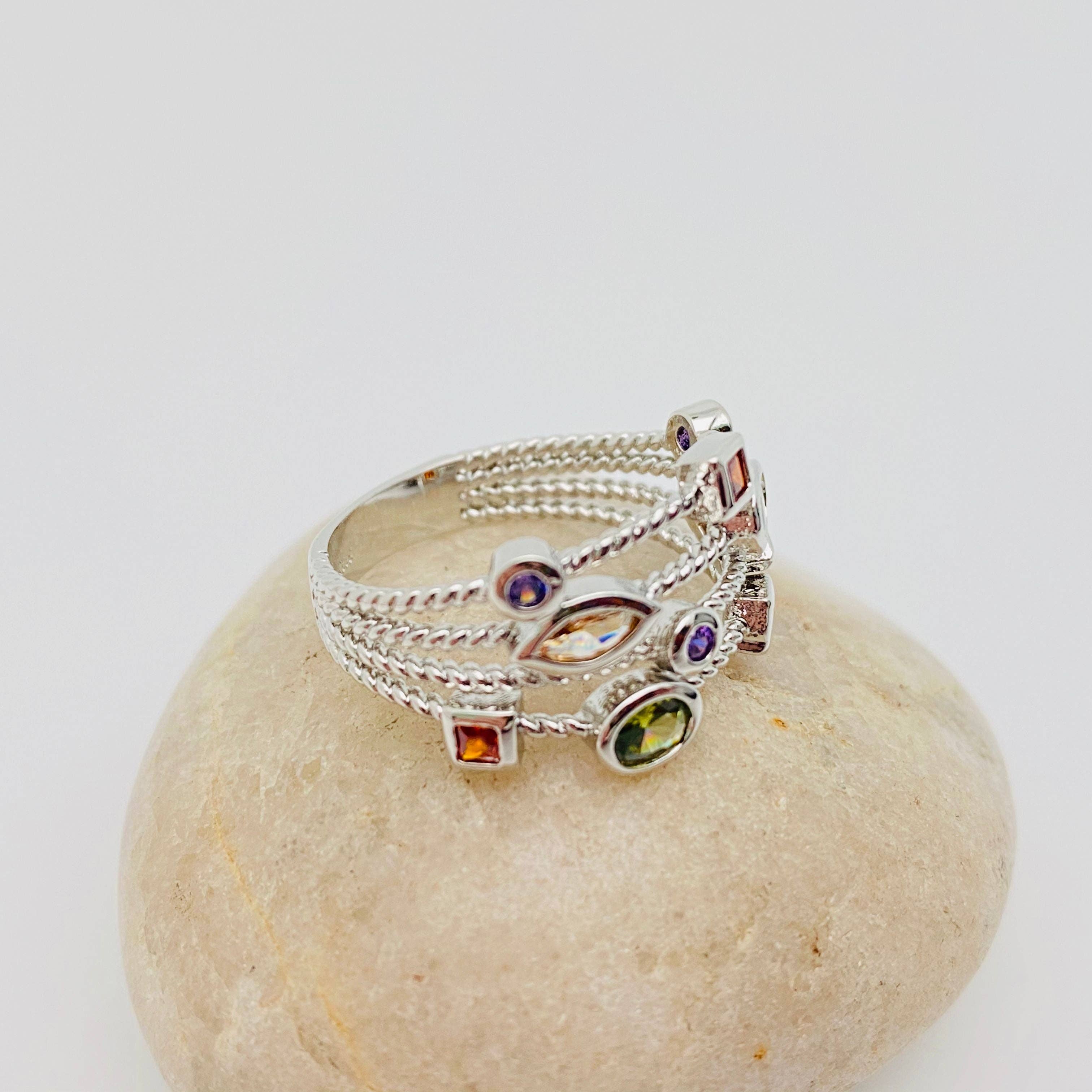 Mio Queena - Women Copper Inlaid Colored Cubic Zirconia Ring