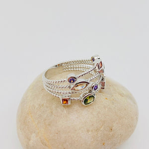 Mio Queena - Women Copper Inlaid Colored Cubic Zirconia Ring